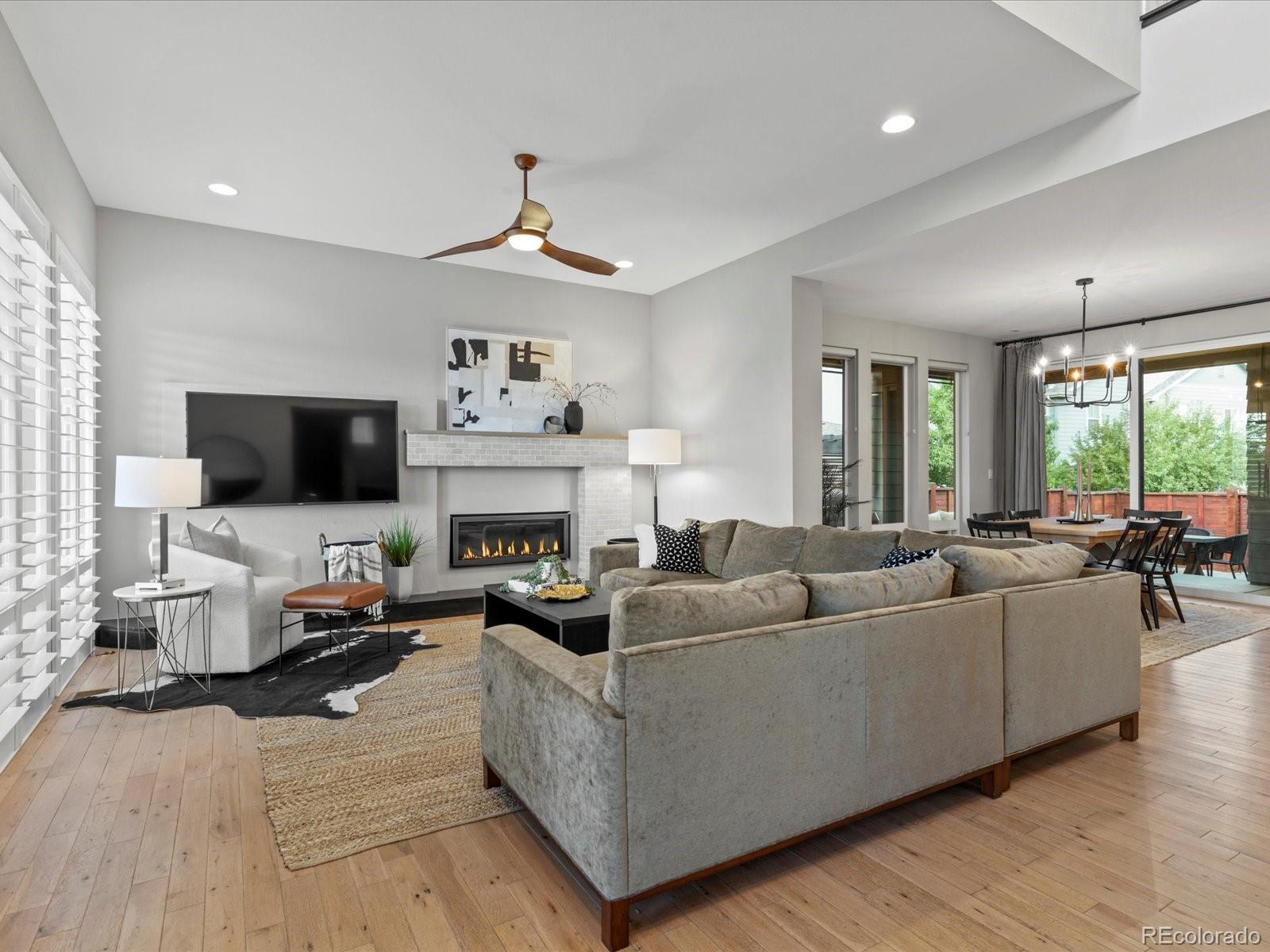 MLS Image #8 for 7945 e prairie meadow drive,denver, Colorado