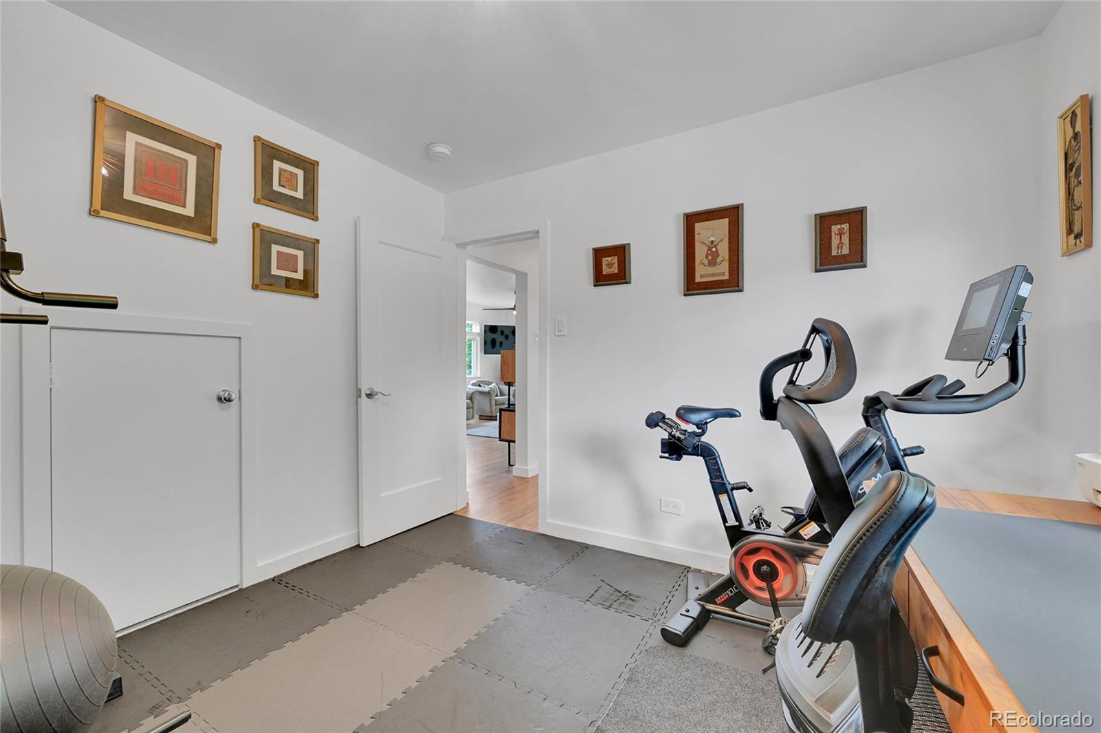 MLS Image #15 for 845  jasmine street,denver, Colorado