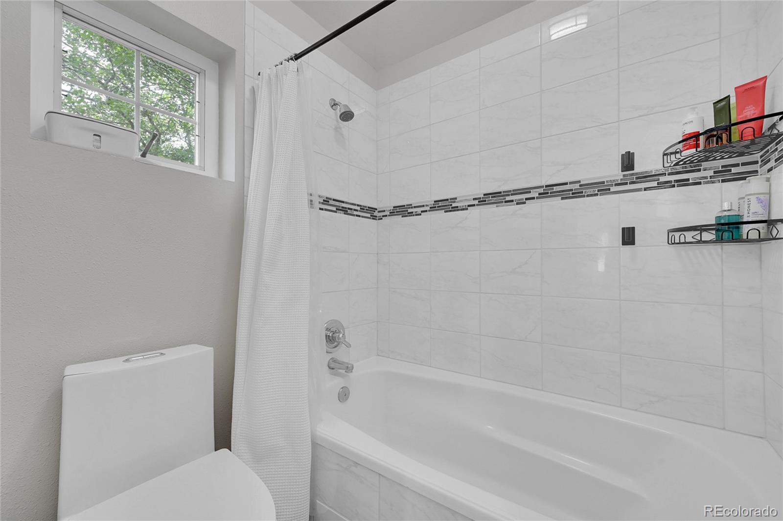 MLS Image #27 for 845  jasmine street,denver, Colorado