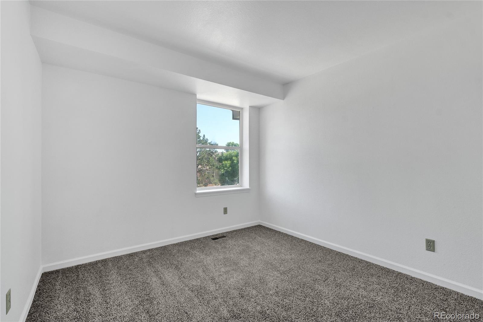MLS Image #16 for 3290  bunker hill drive,colorado springs, Colorado