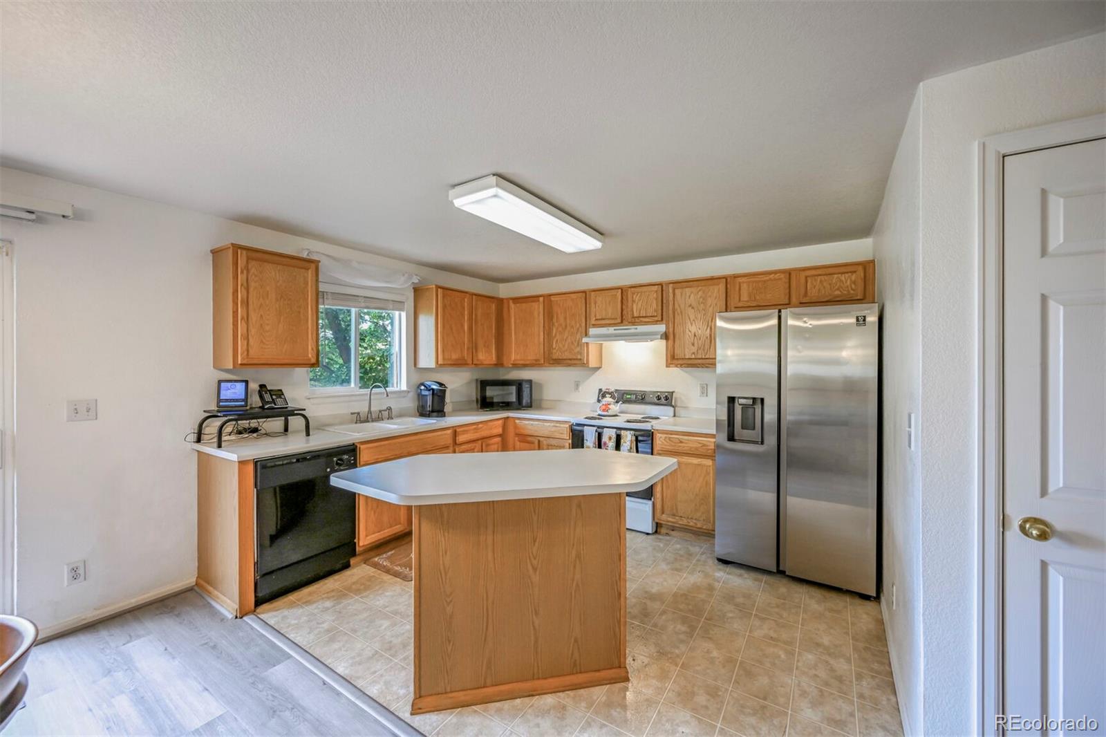 MLS Image #9 for 611  branding iron lane,castle rock, Colorado