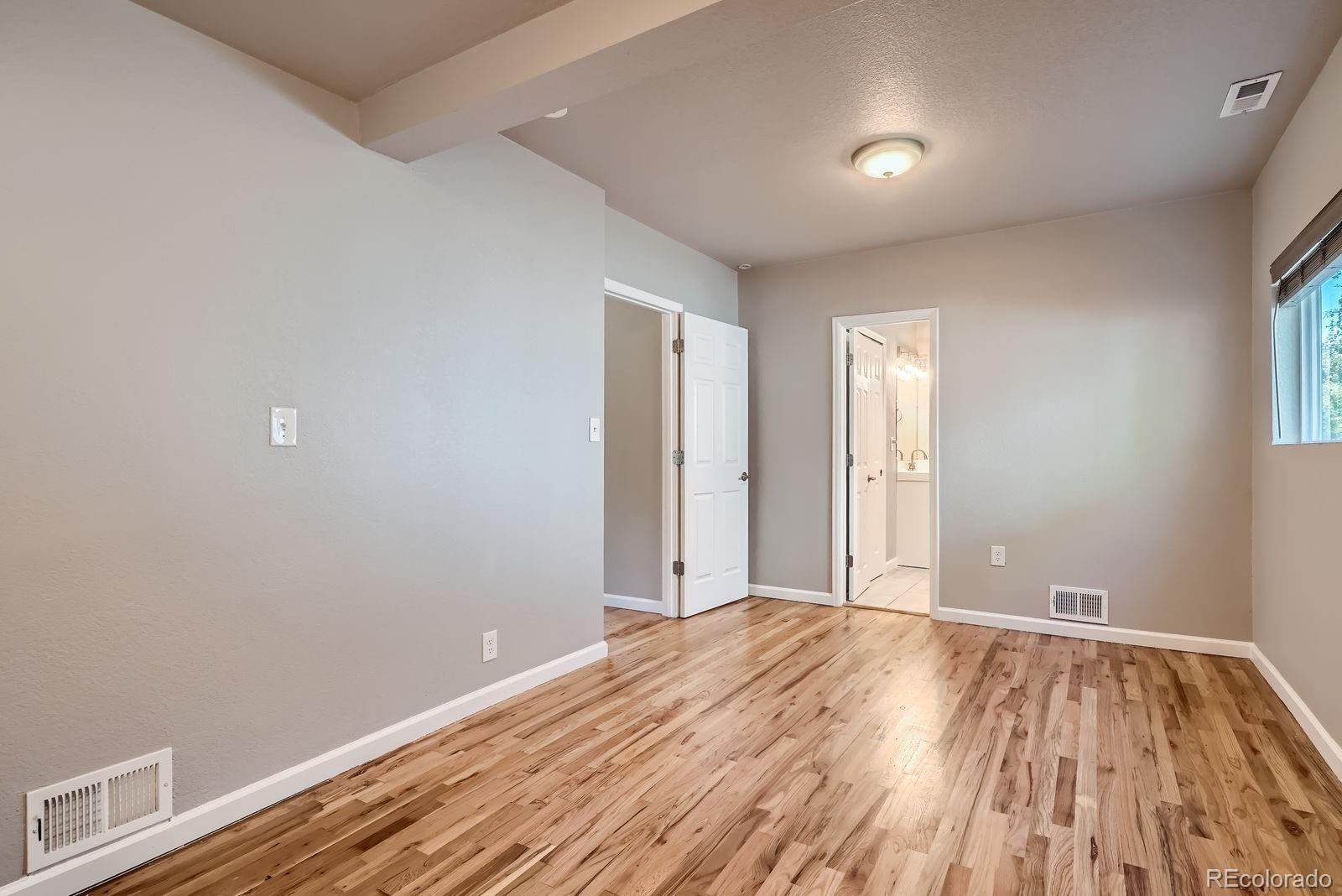 MLS Image #12 for 4804 n raleigh street,denver, Colorado