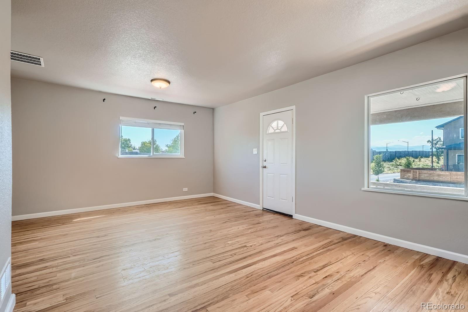 MLS Image #2 for 4804 n raleigh street,denver, Colorado