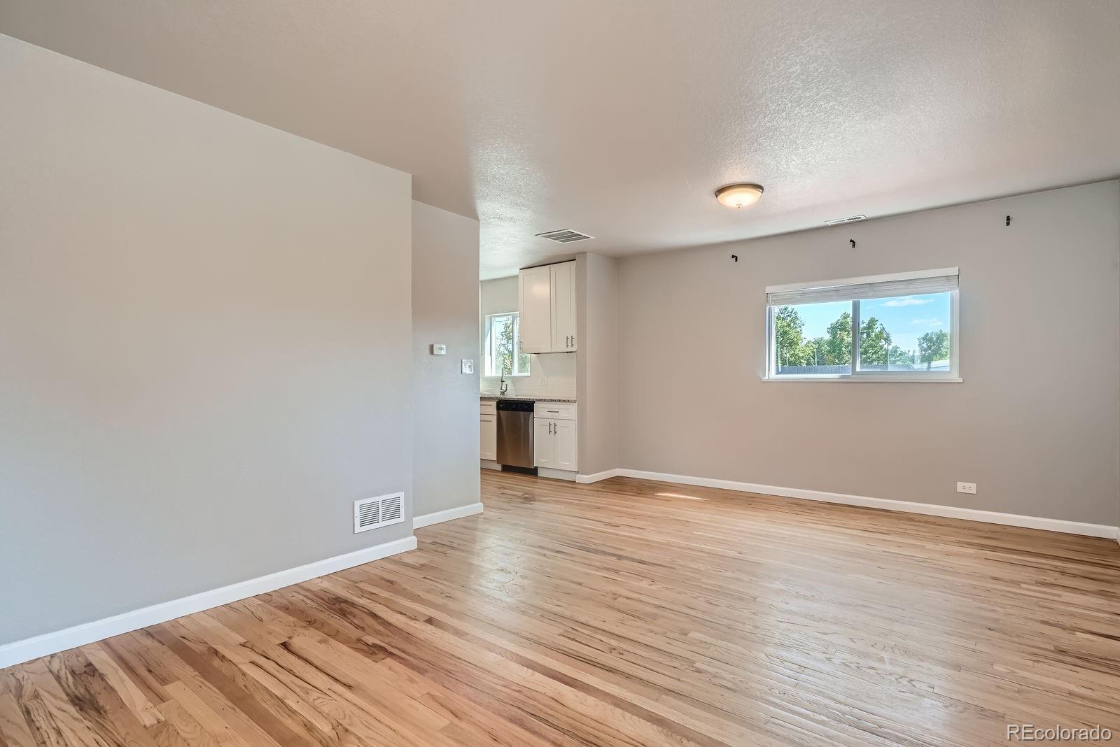 MLS Image #3 for 4804 n raleigh street,denver, Colorado