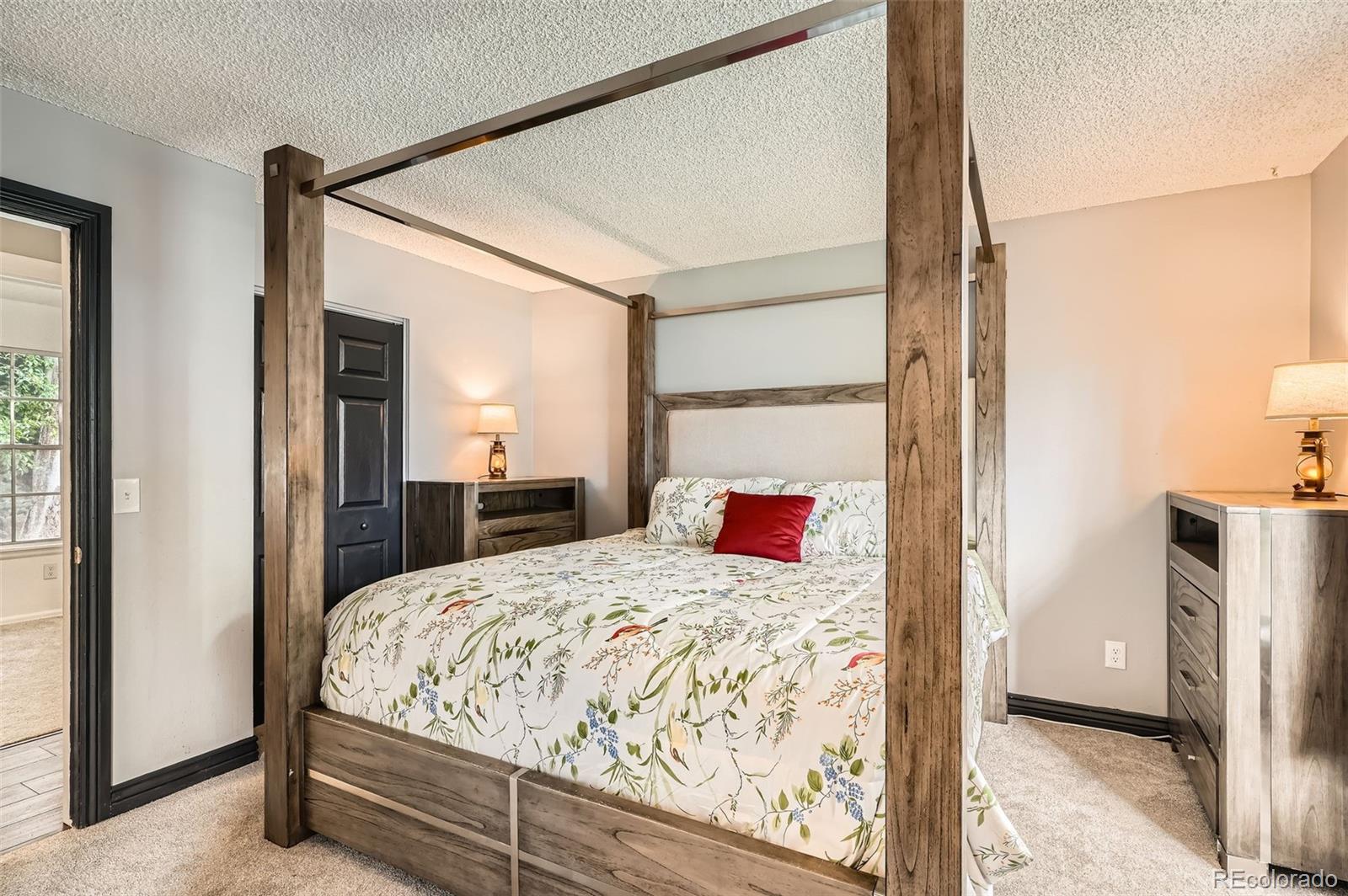 MLS Image #13 for 3358 s iris court,lakewood, Colorado