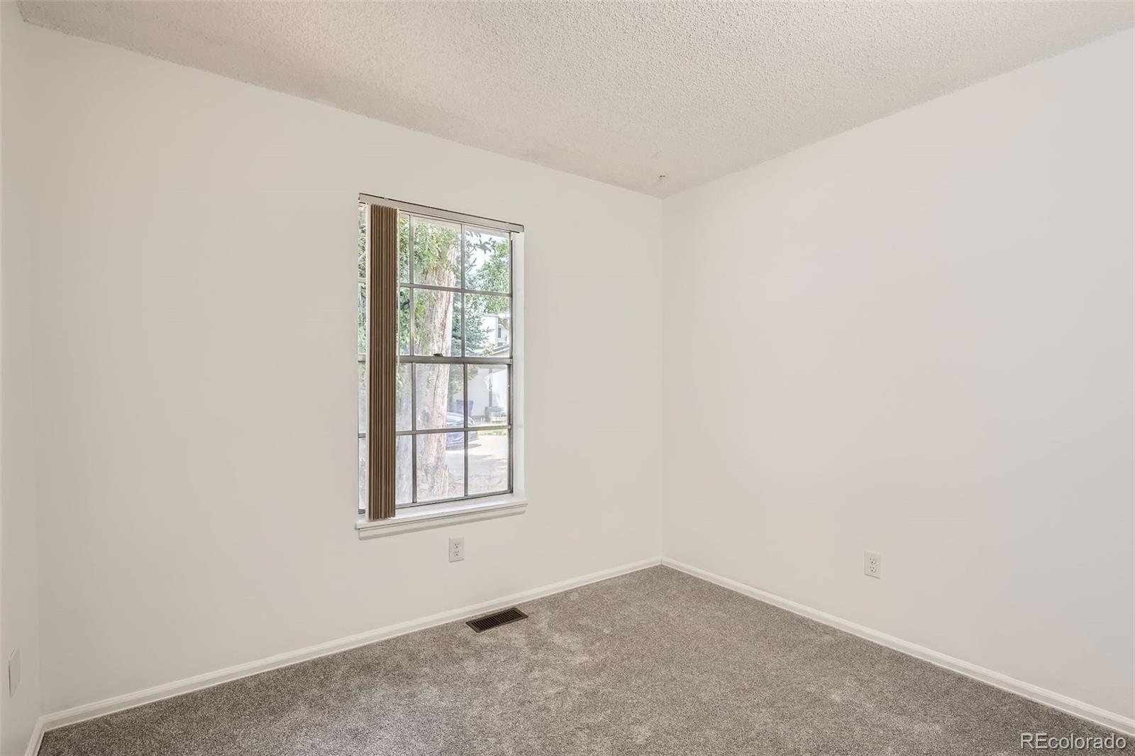 MLS Image #16 for 3358 s iris court,lakewood, Colorado