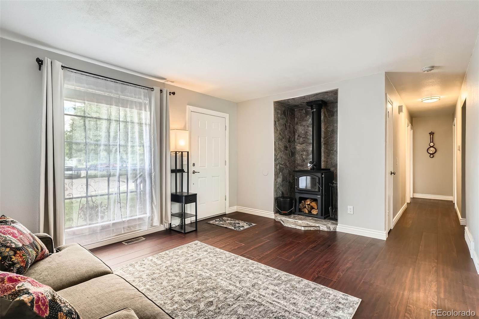 MLS Image #5 for 3358 s iris court,lakewood, Colorado