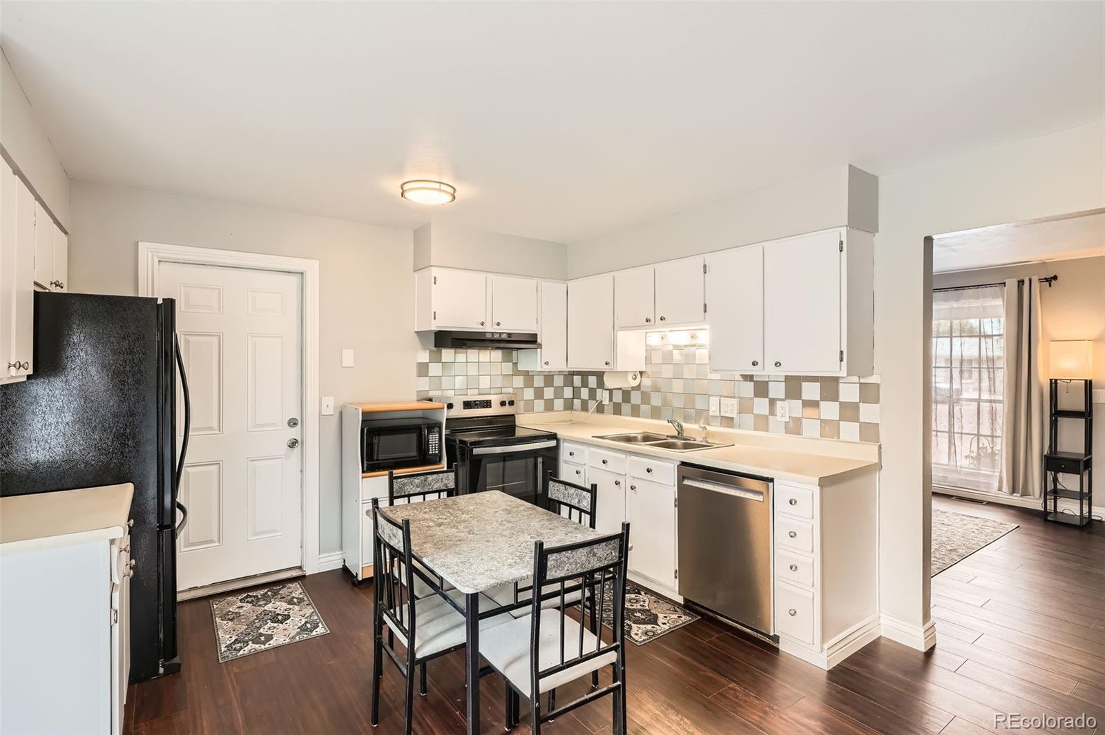 MLS Image #8 for 3358 s iris court,lakewood, Colorado