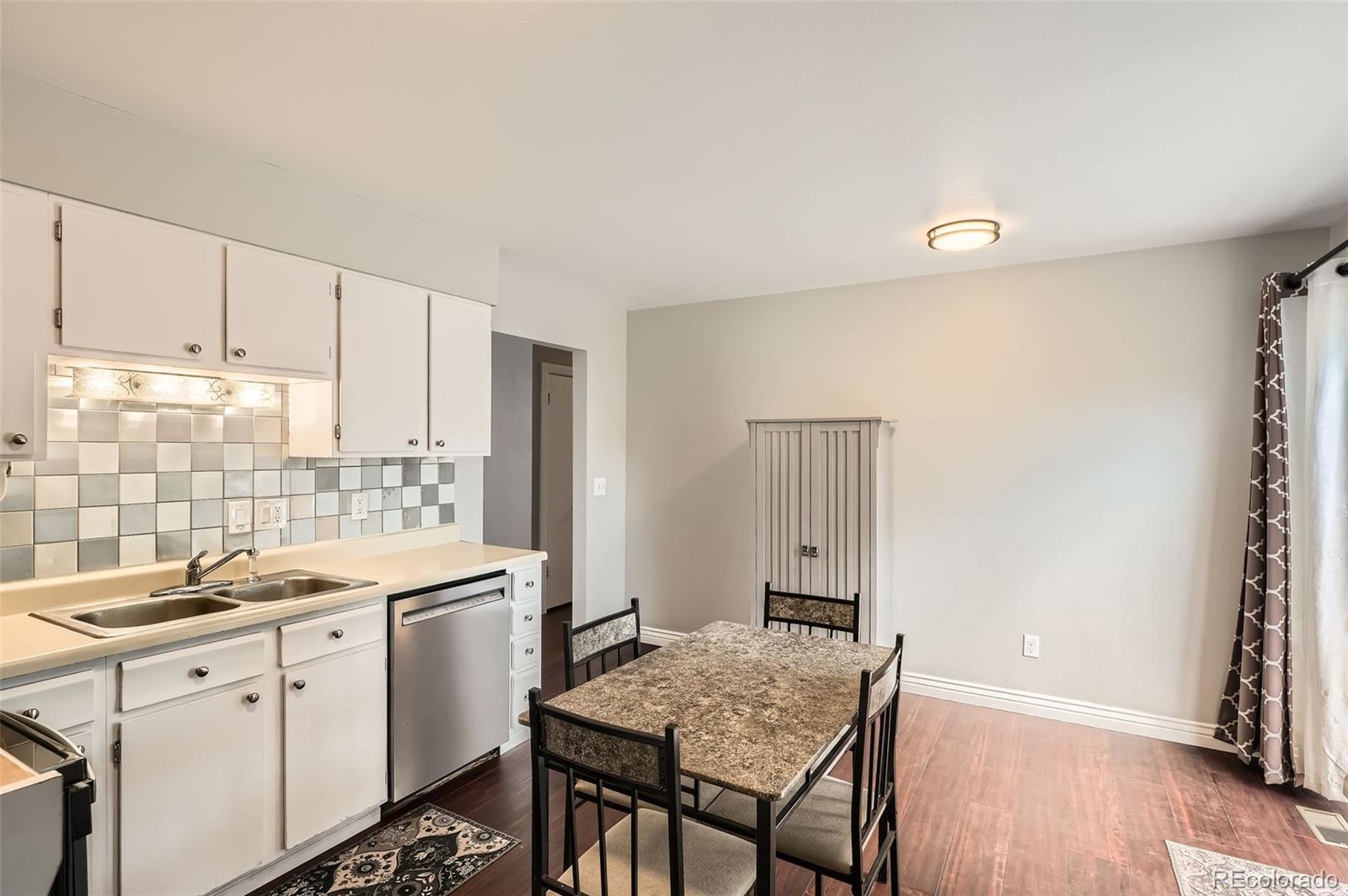 MLS Image #9 for 3358 s iris court,lakewood, Colorado