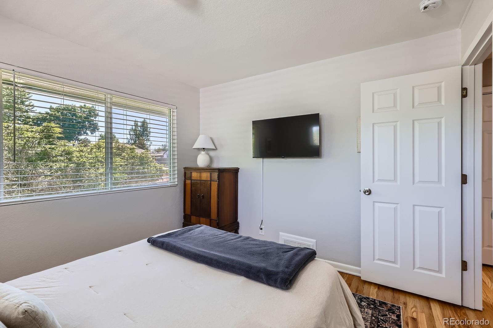 MLS Image #13 for 2625 s linley court,denver, Colorado
