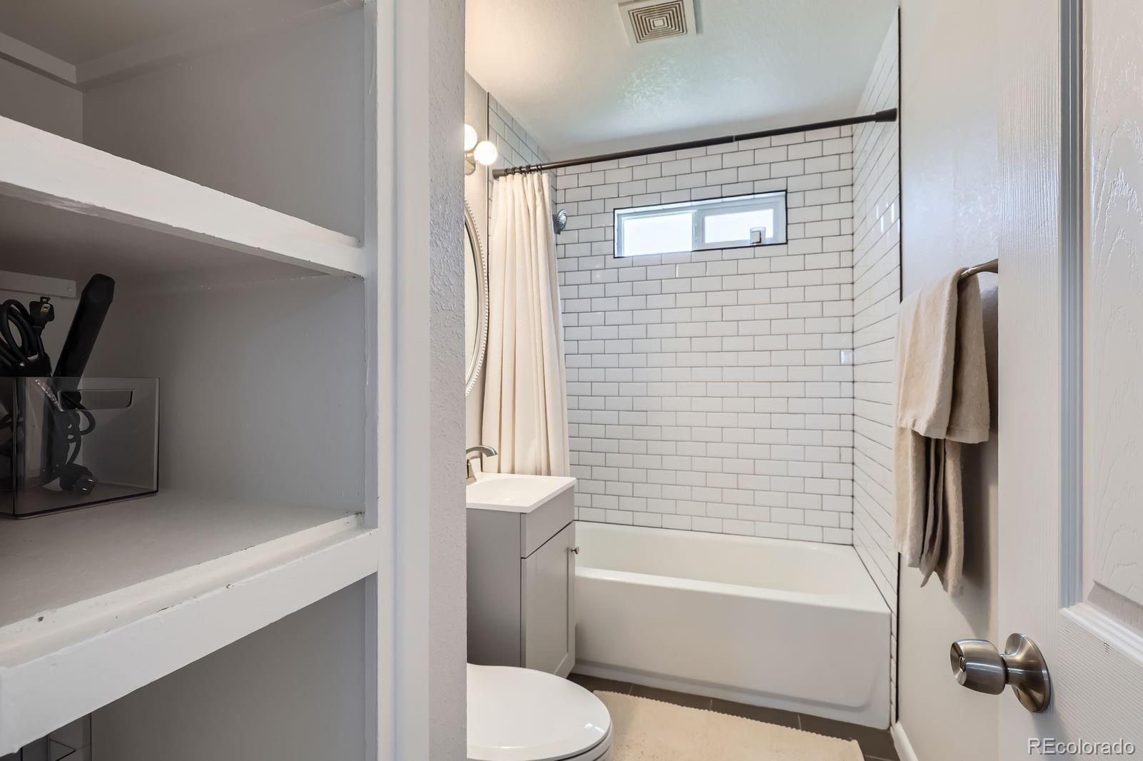 MLS Image #16 for 2625 s linley court,denver, Colorado