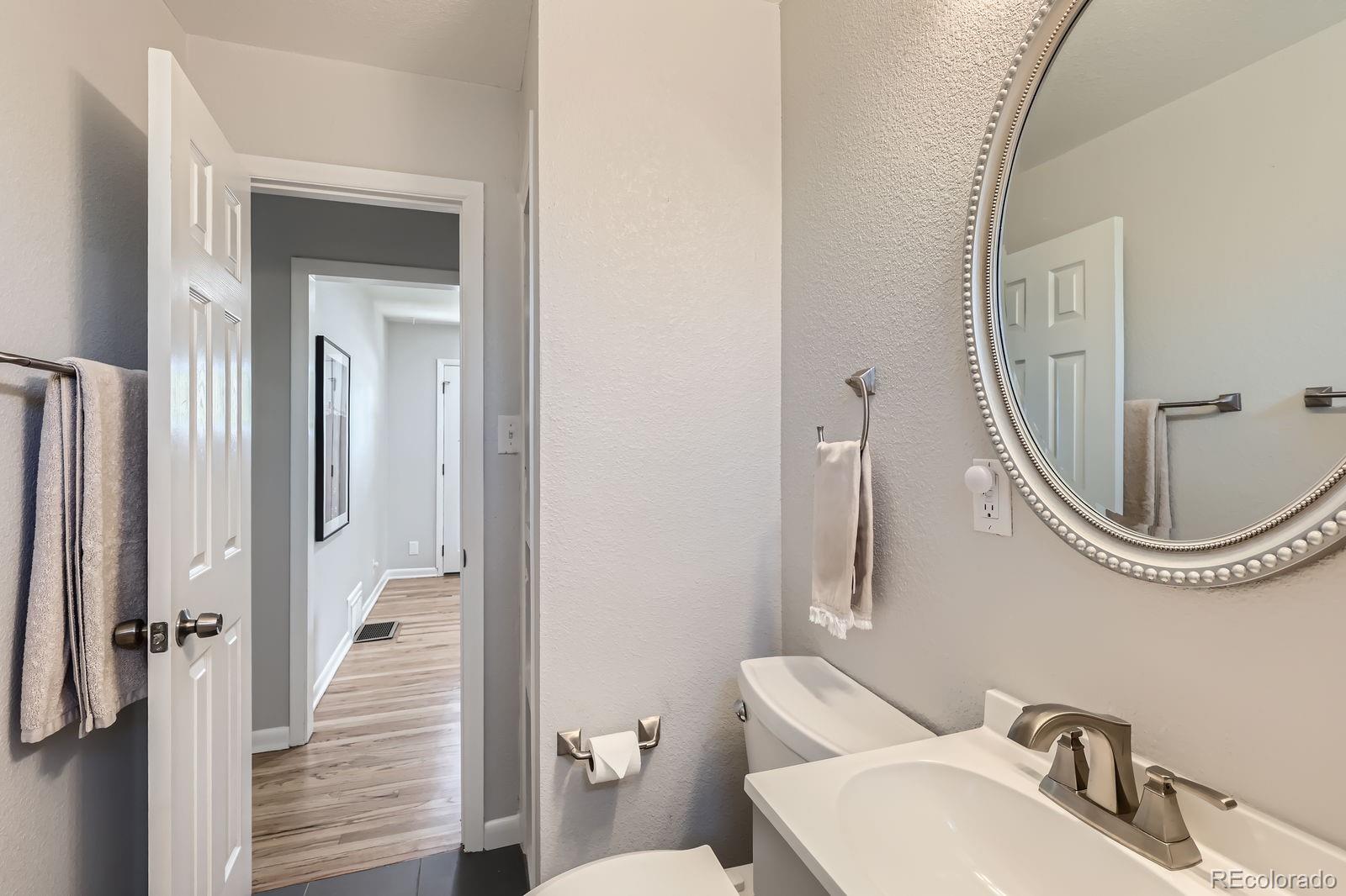 MLS Image #19 for 2625 s linley court,denver, Colorado
