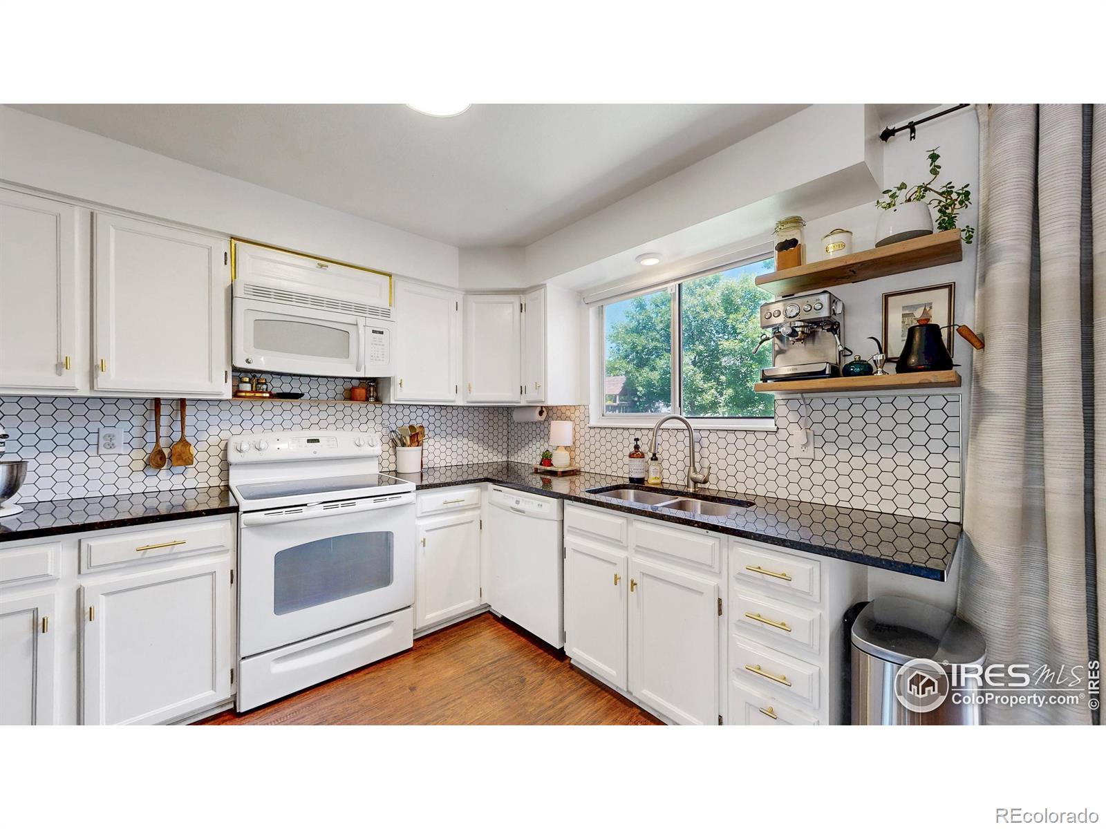 MLS Image #4 for 3307  colony drive,fort collins, Colorado