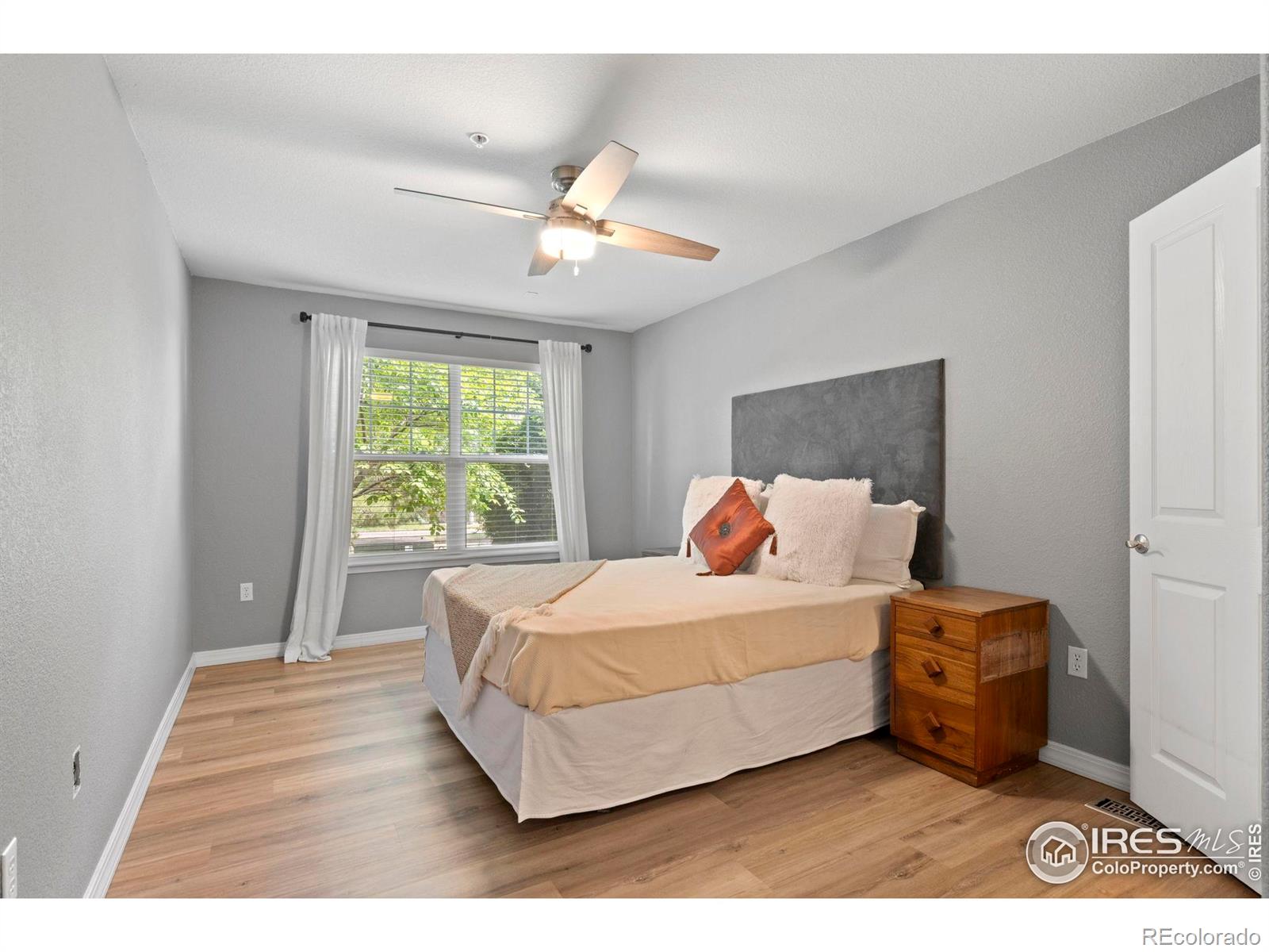 MLS Image #11 for 14300  waterside lane,broomfield, Colorado