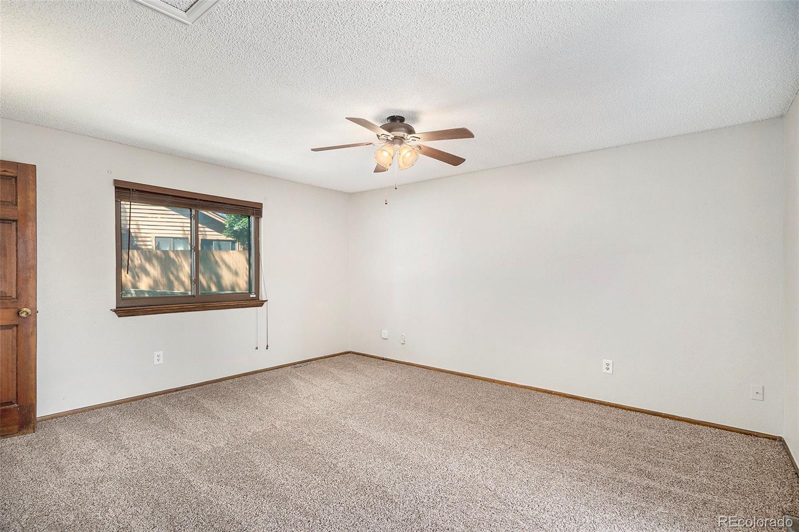 MLS Image #13 for 136 s eagle circle,aurora, Colorado