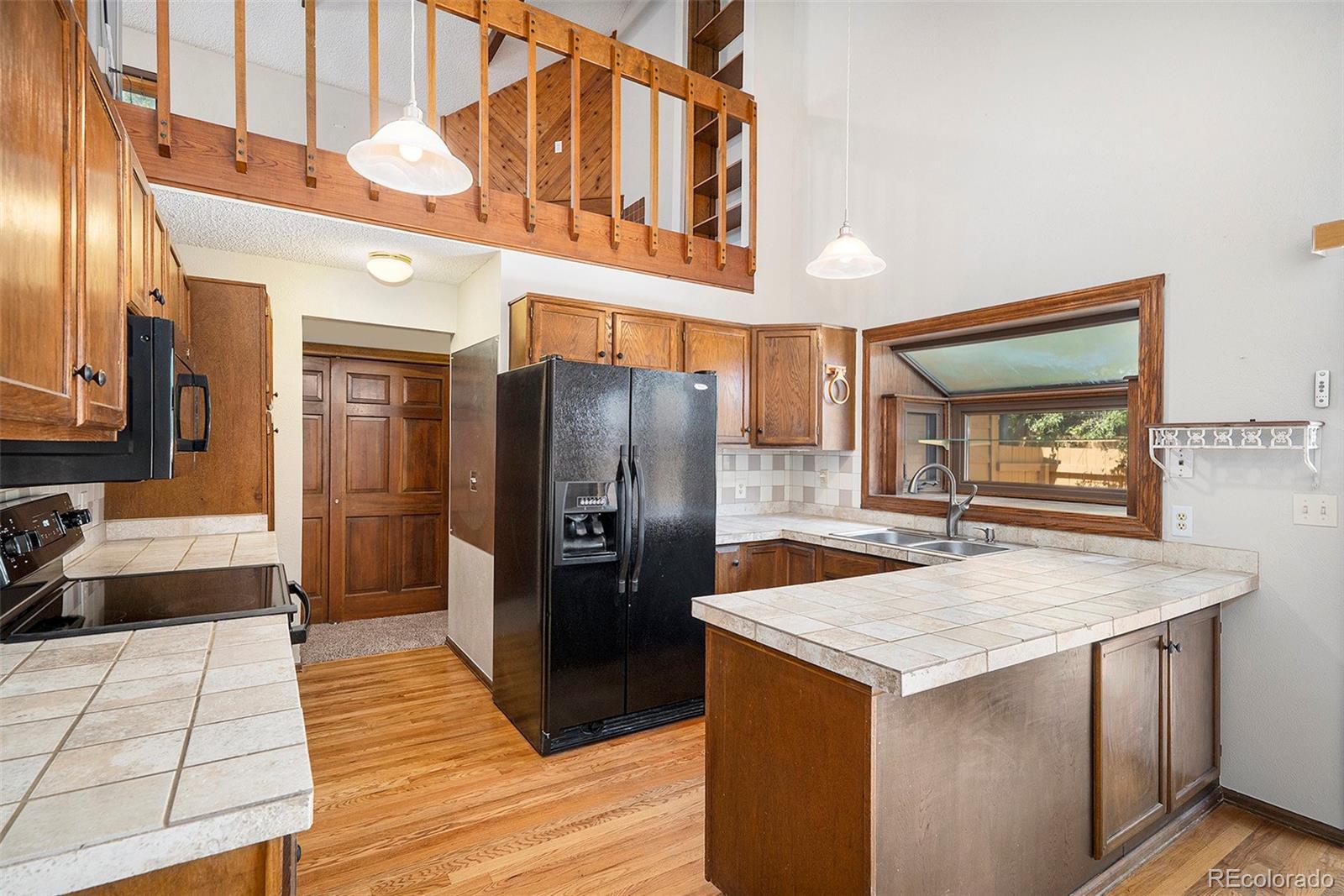 MLS Image #6 for 136 s eagle circle,aurora, Colorado