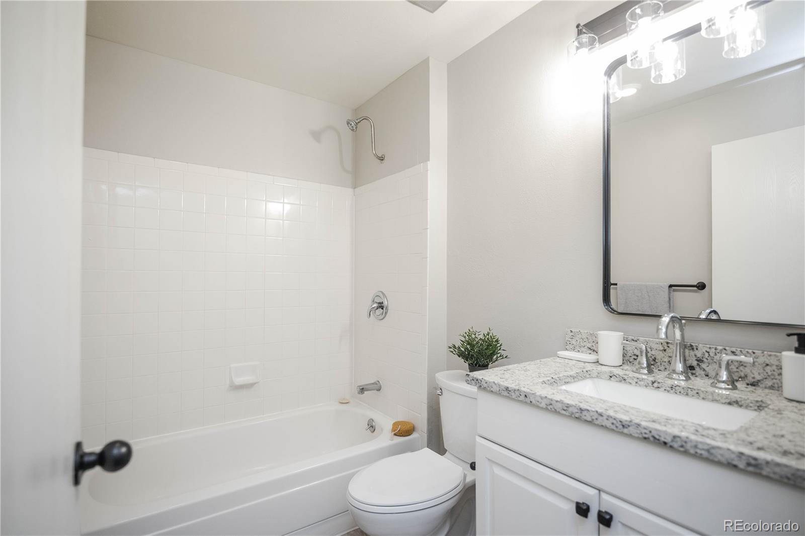 MLS Image #13 for 17657 e prentice circle,aurora, Colorado
