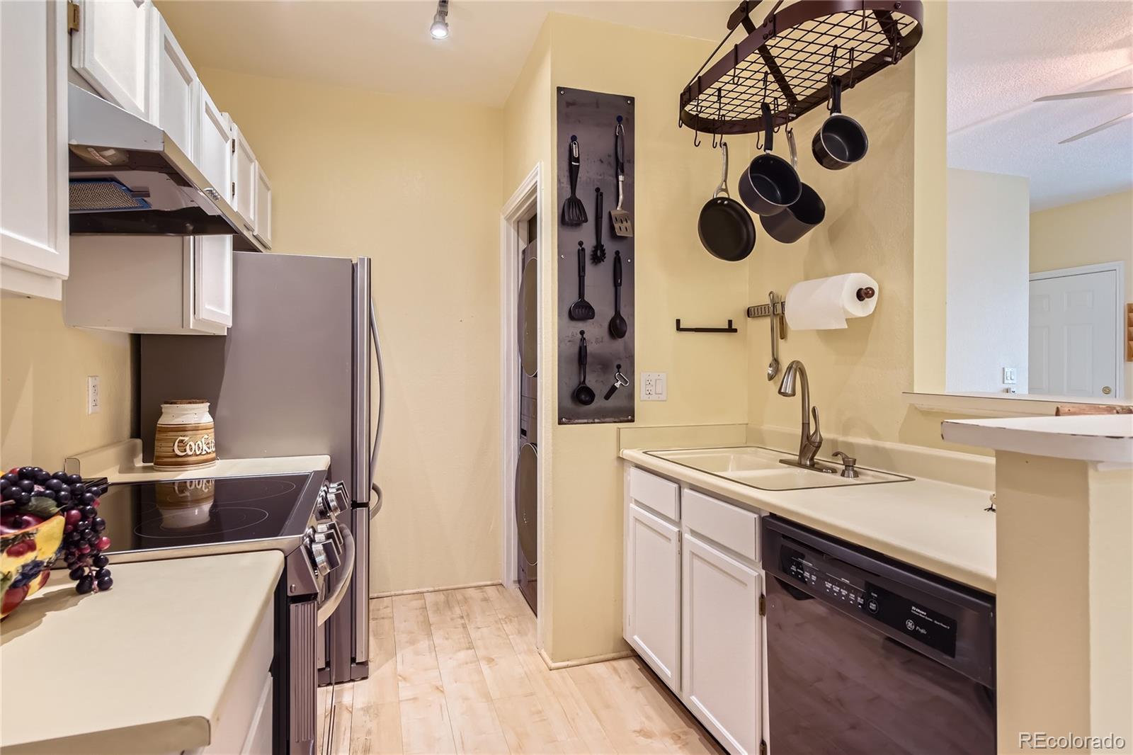 MLS Image #28 for 3040 w prentice avenue b,littleton, Colorado