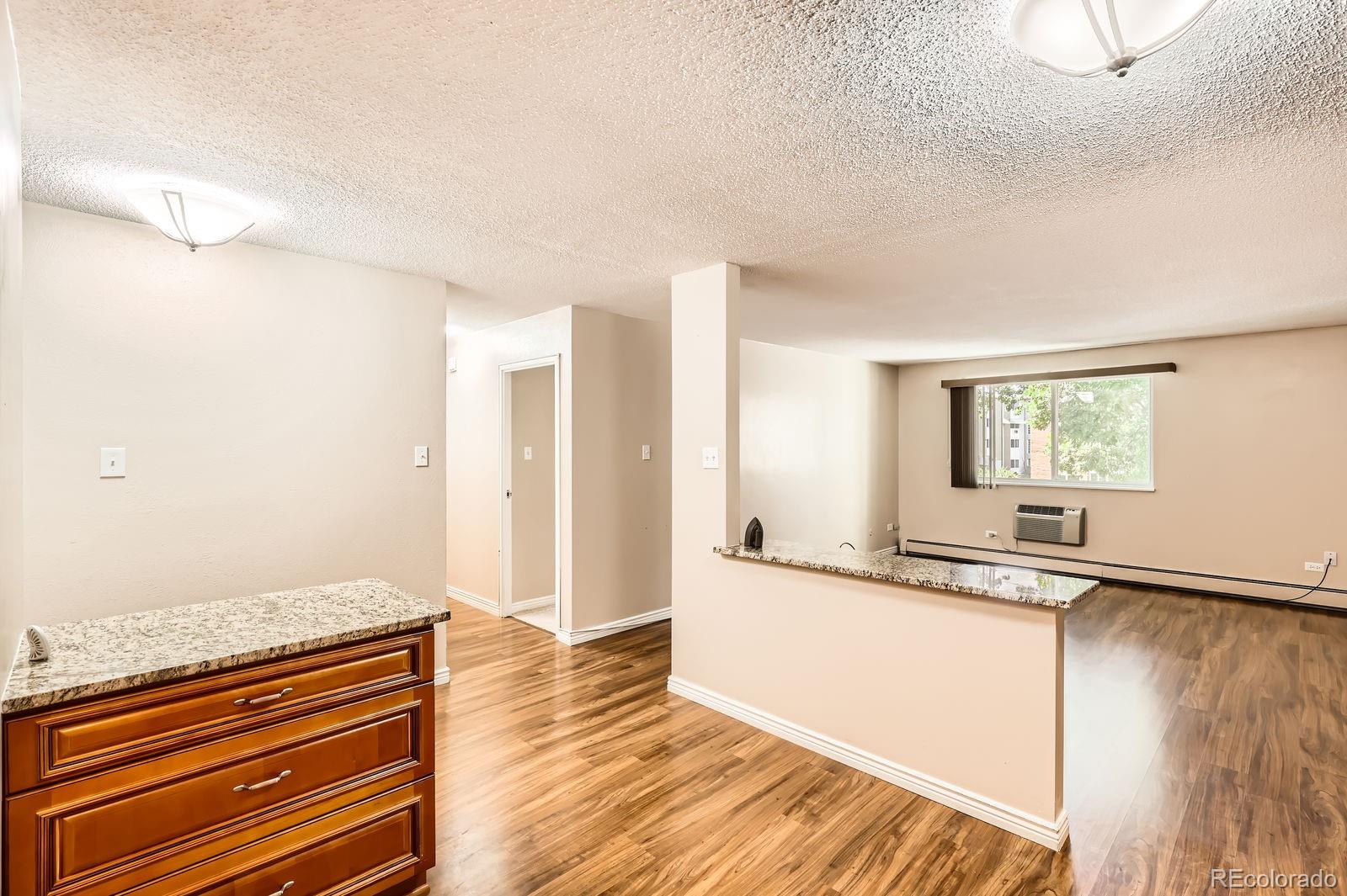 MLS Image #10 for 350 s clinton street,denver, Colorado