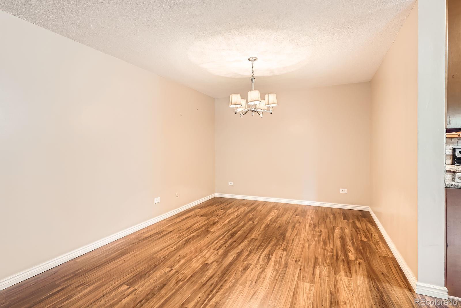 MLS Image #7 for 350 s clinton street,denver, Colorado