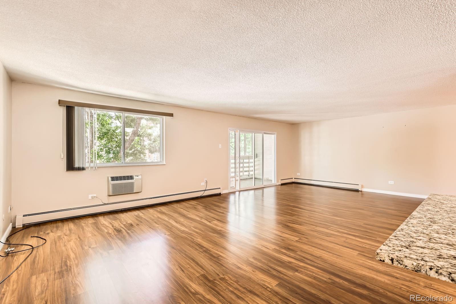 MLS Image #8 for 350 s clinton street,denver, Colorado