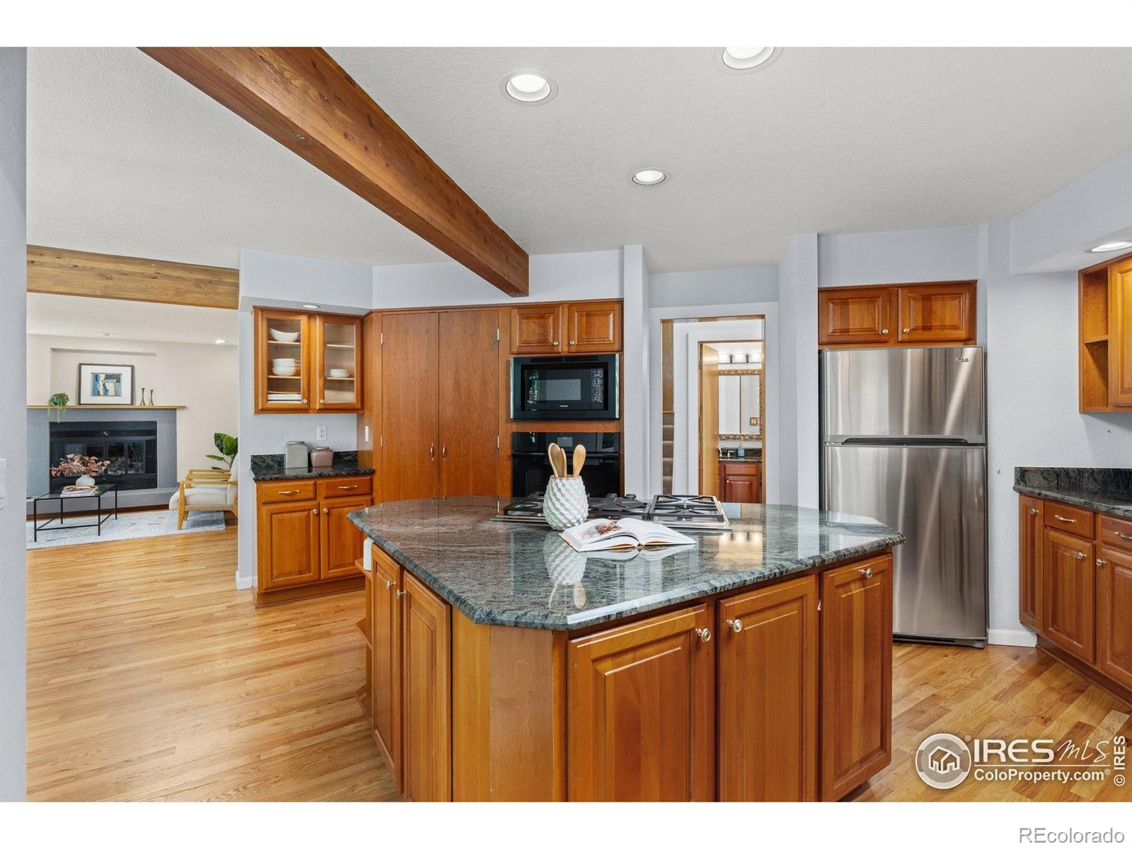 MLS Image #10 for 1117  barberry court,boulder, Colorado