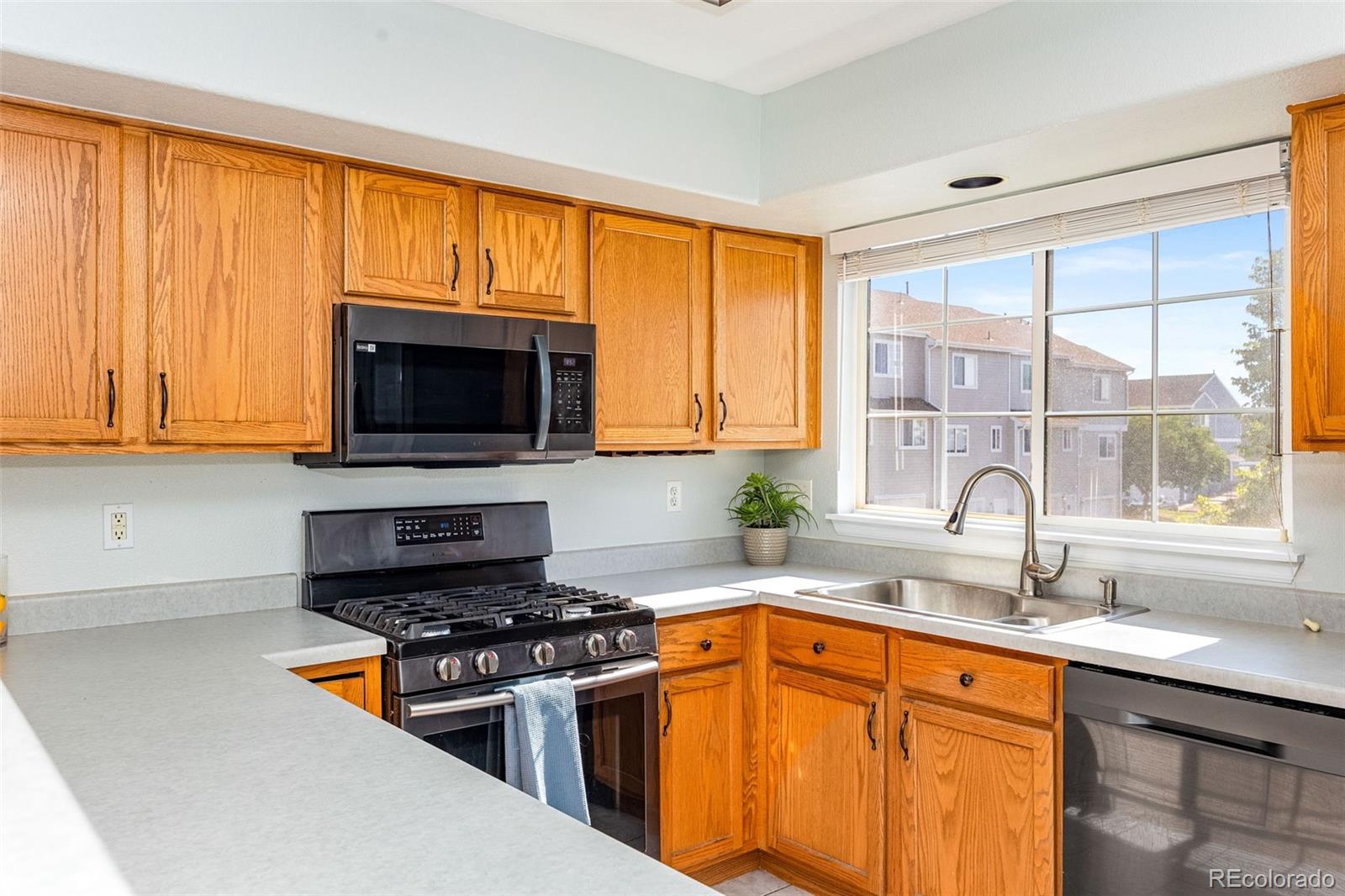 MLS Image #7 for 8199  welby road,denver, Colorado
