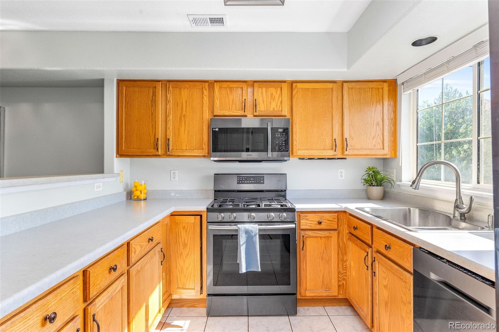 MLS Image #8 for 8199  welby road,denver, Colorado