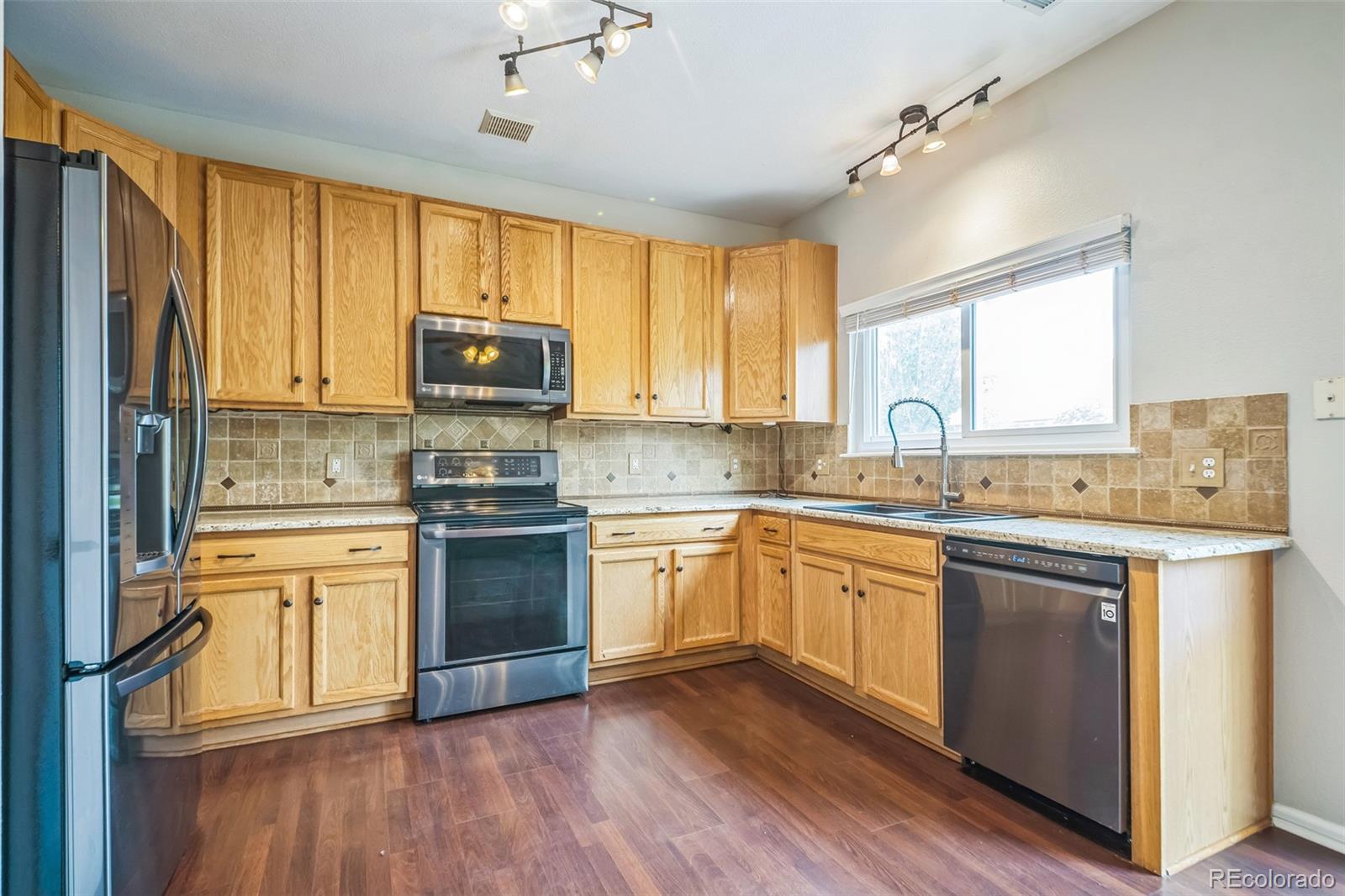 MLS Image #3 for 2446 s gibralter way,aurora, Colorado