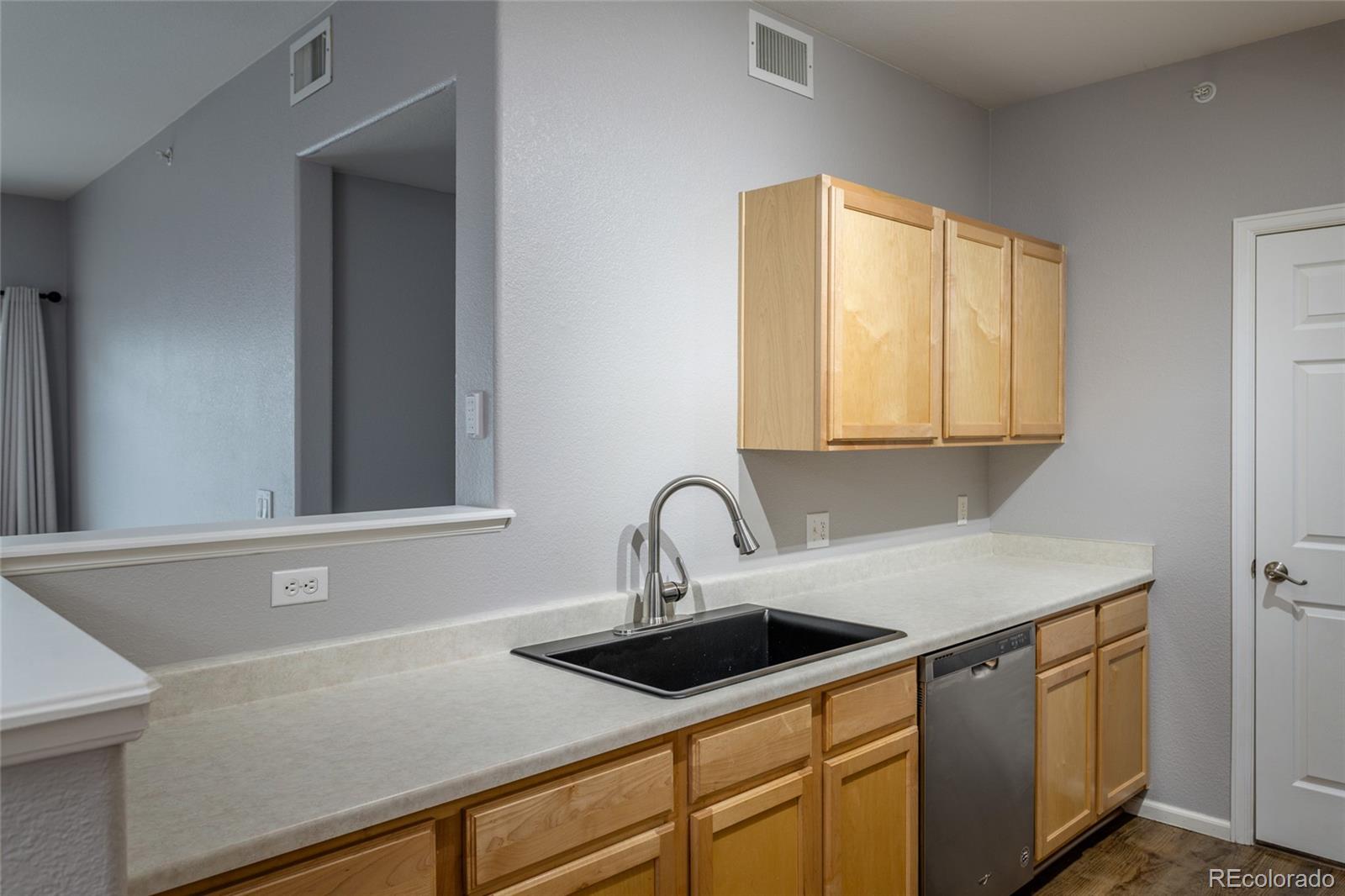 MLS Image #9 for 4451 s ammons street,littleton, Colorado