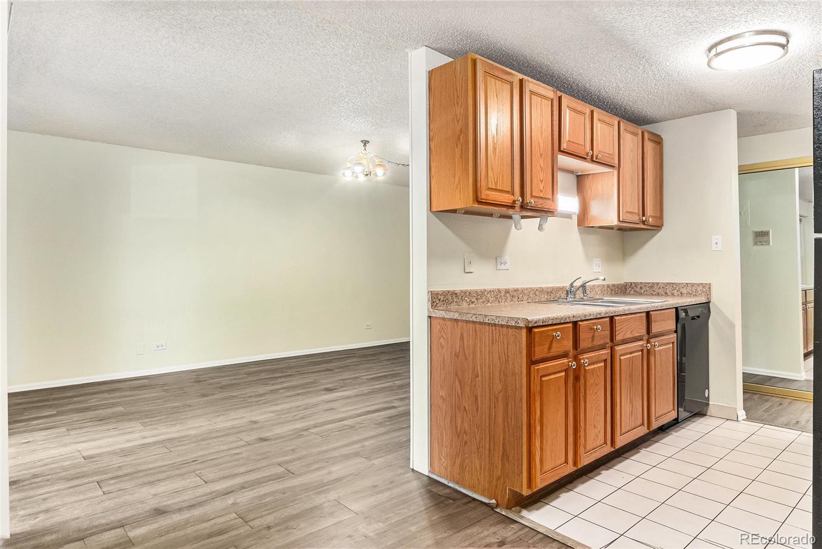 MLS Image #10 for 2375 s linden court 201,denver, Colorado