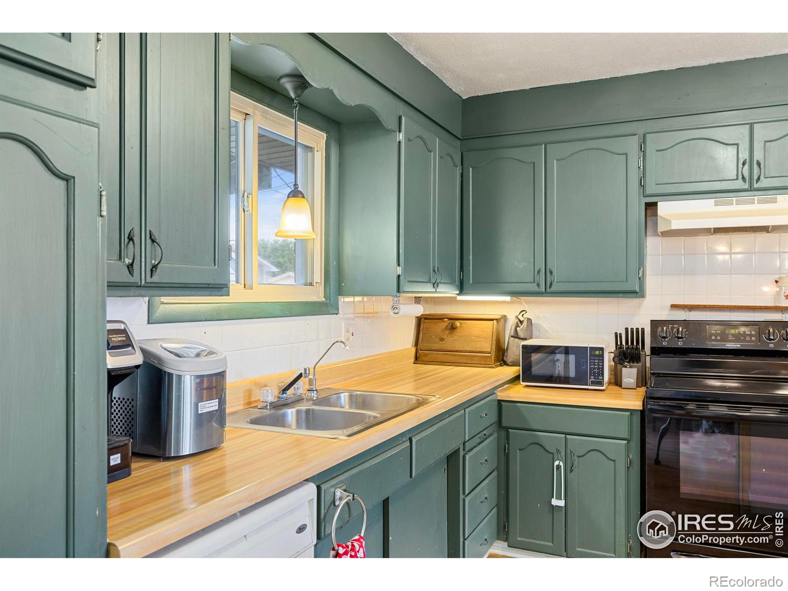 MLS Image #8 for 711  35th ave ct,greeley, Colorado