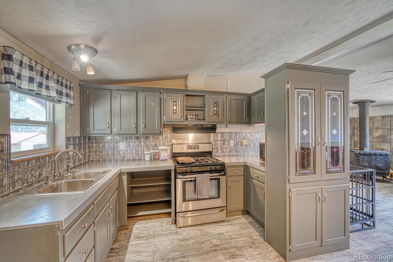 MLS Image #7 for 735  fox creek drive,coaldale, Colorado