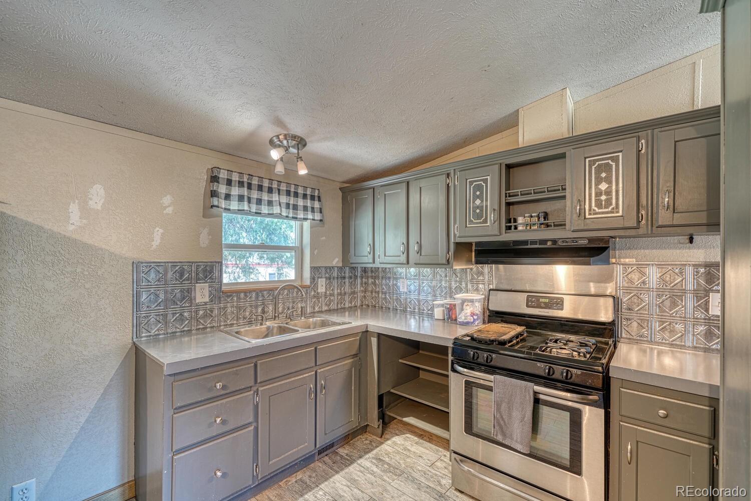 MLS Image #8 for 735  fox creek drive,coaldale, Colorado