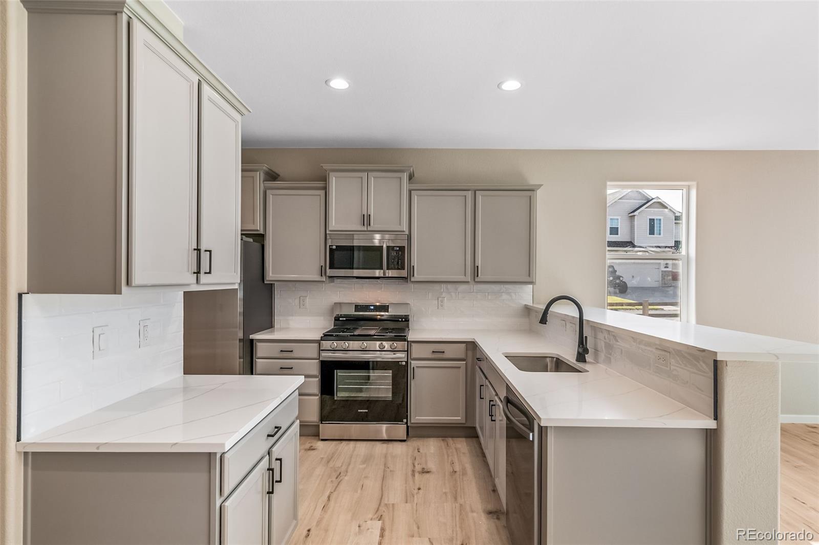 MLS Image #11 for 42400  forest oaks drive,elizabeth, Colorado