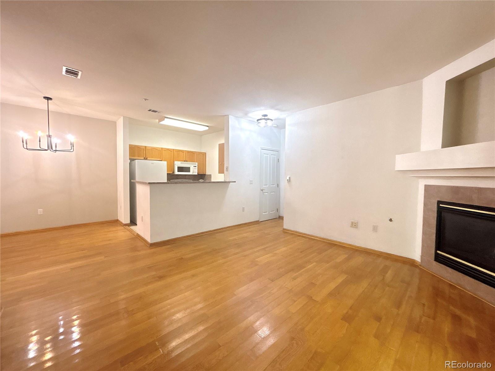 MLS Image #2 for 8338 s independence circle 104,littleton, Colorado