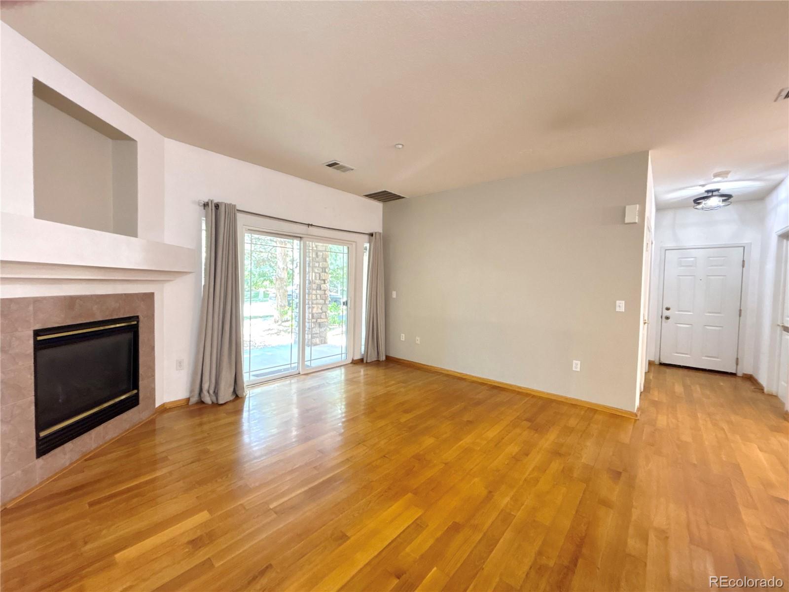 MLS Image #3 for 8338 s independence circle 104,littleton, Colorado