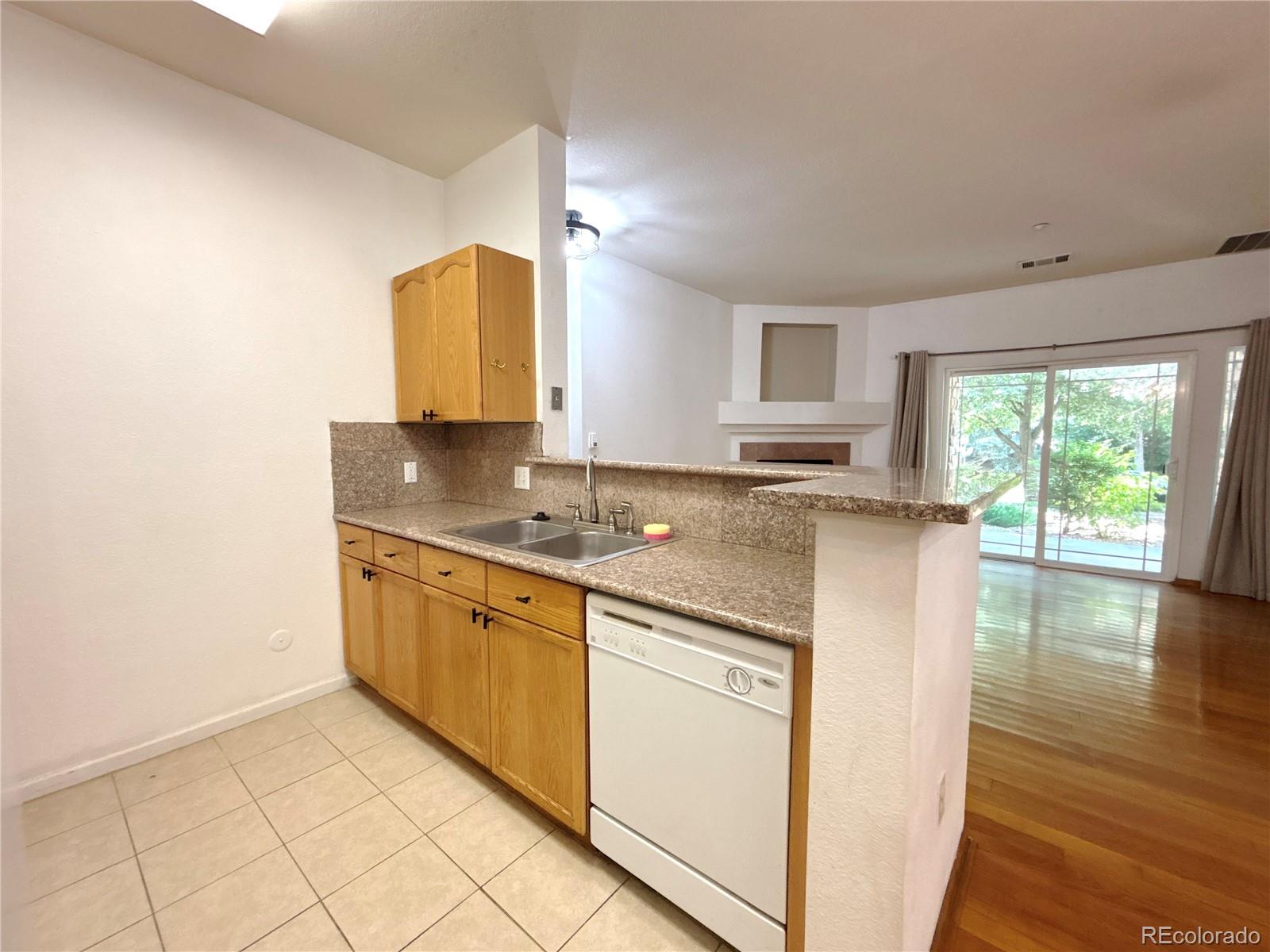 MLS Image #6 for 8338 s independence circle 104,littleton, Colorado