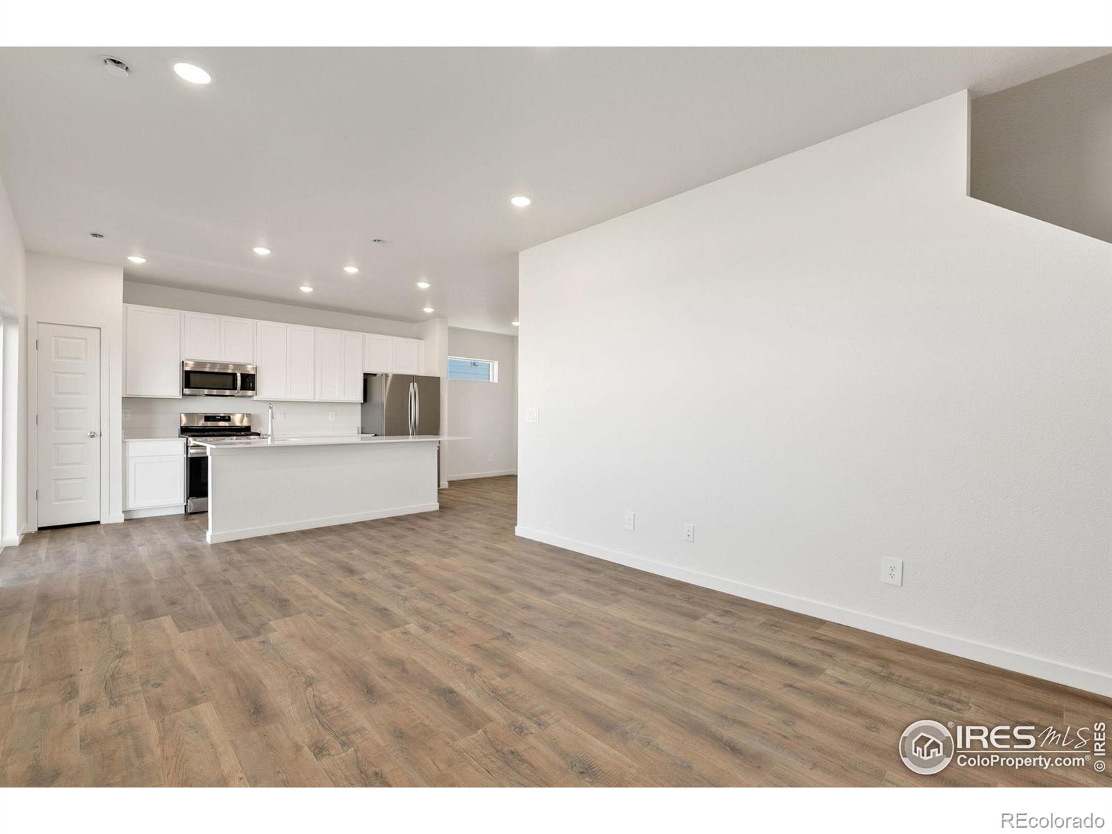 MLS Image #5 for 3178  buffalo grass lane,wellington, Colorado