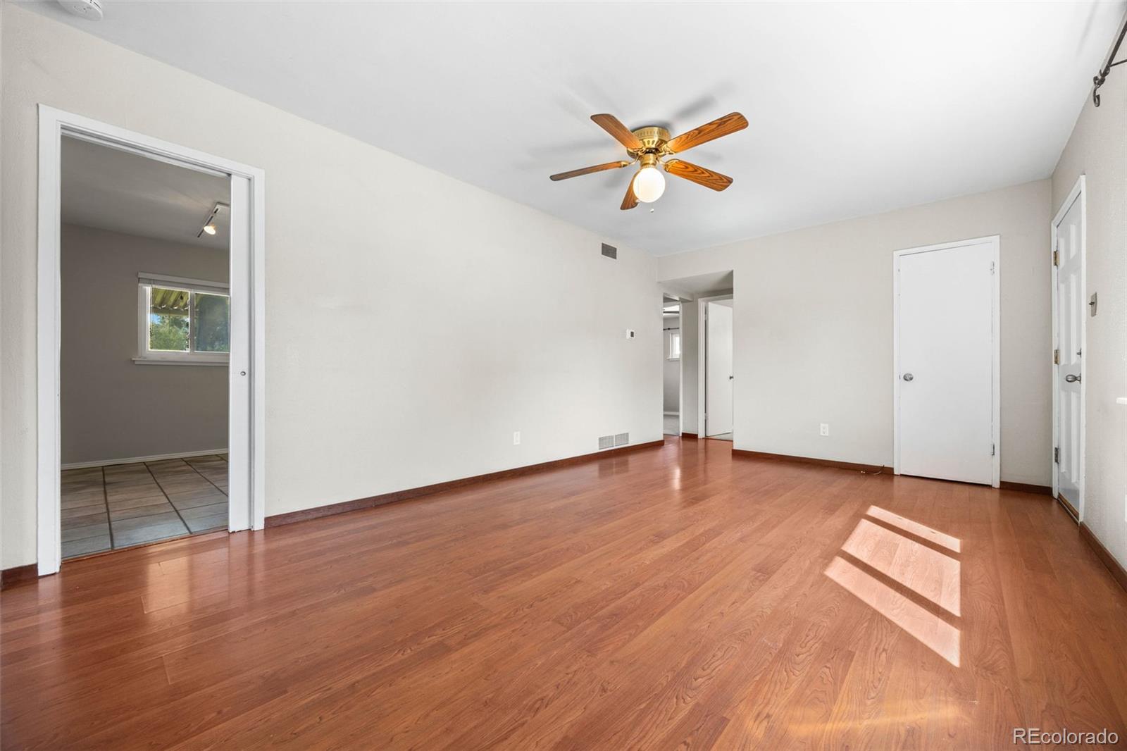 MLS Image #11 for 707  uvalda street,aurora, Colorado