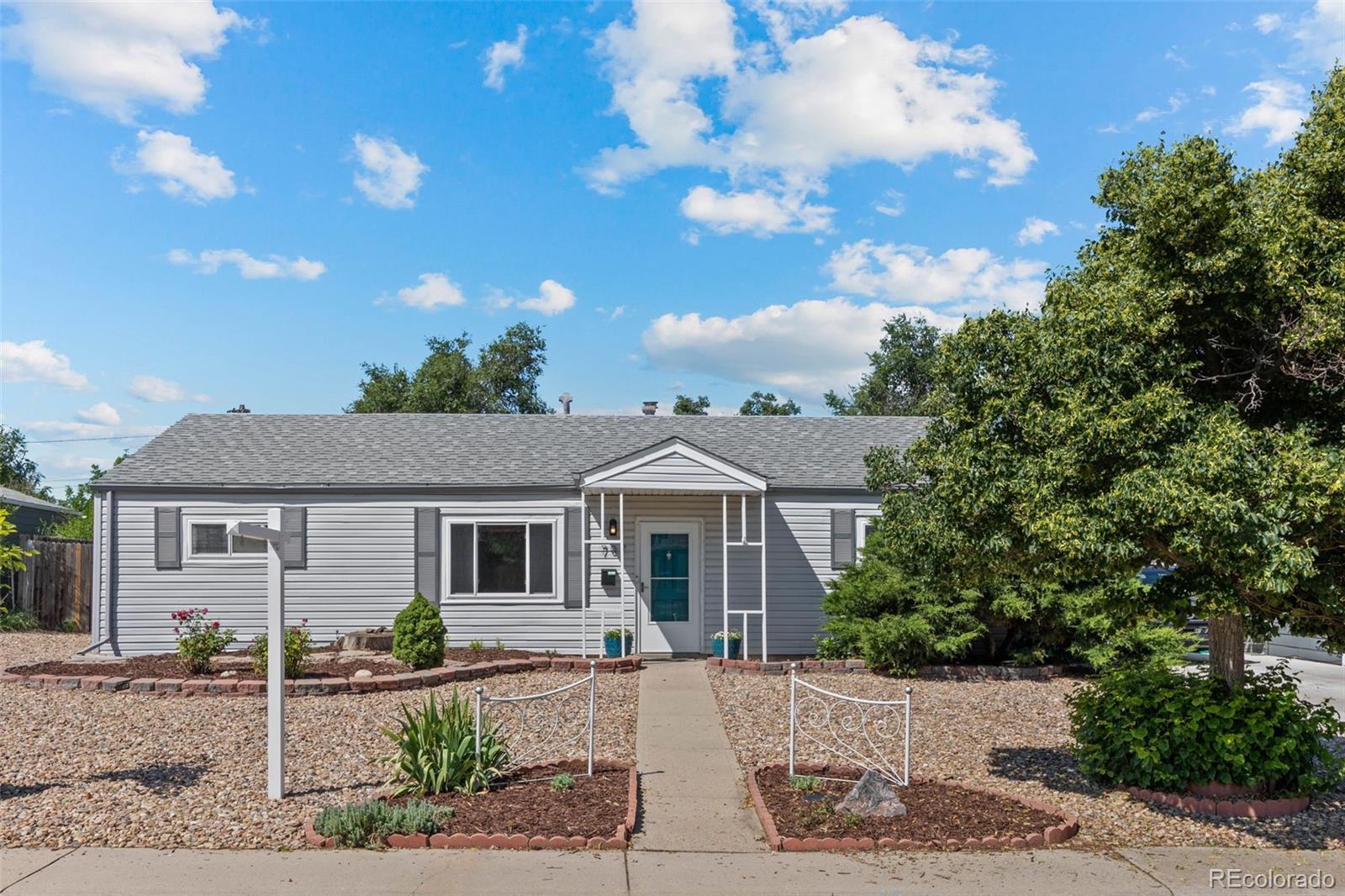 MLS Image #2 for 707  uvalda street,aurora, Colorado