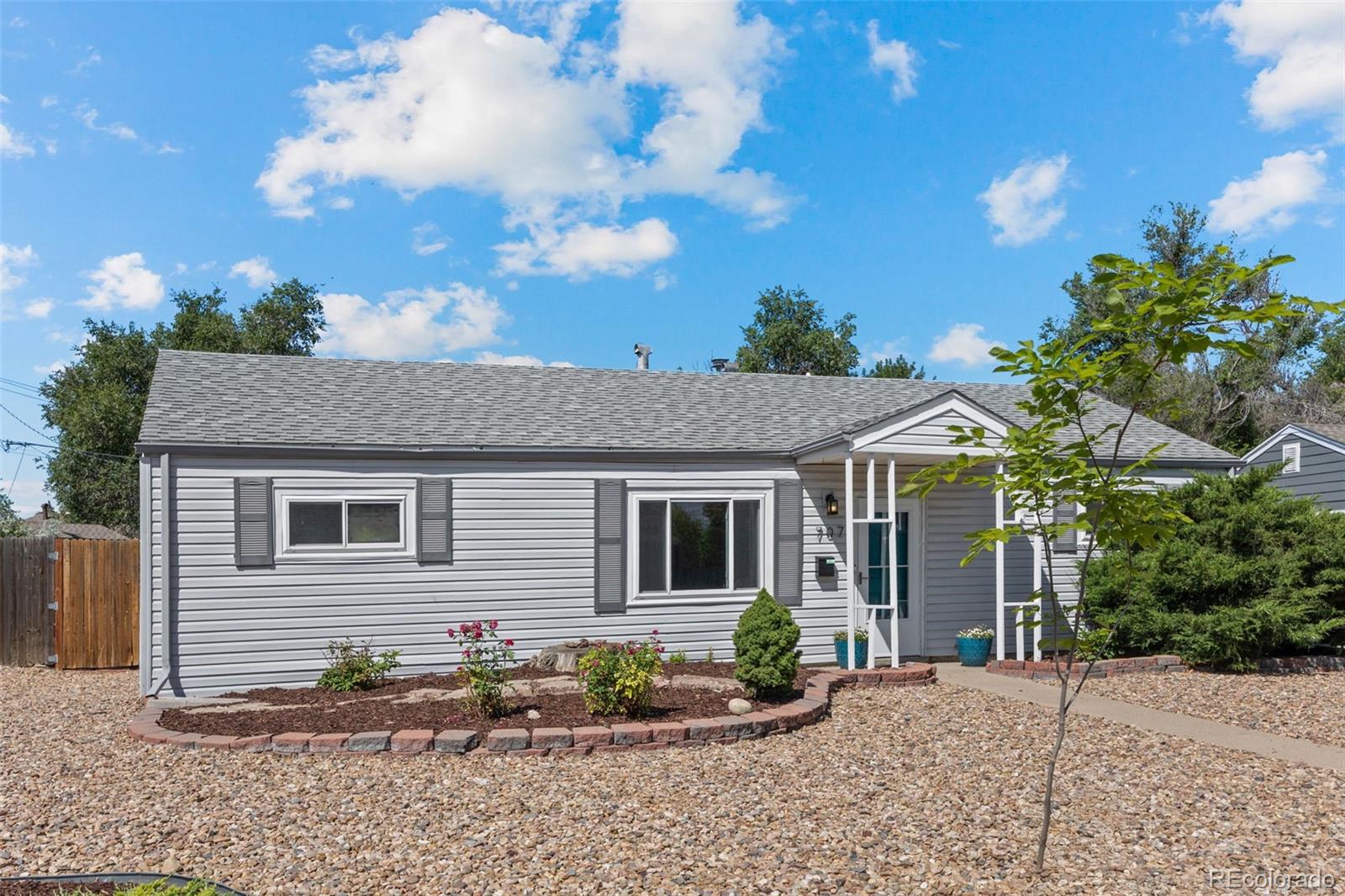 MLS Image #3 for 707  uvalda street,aurora, Colorado