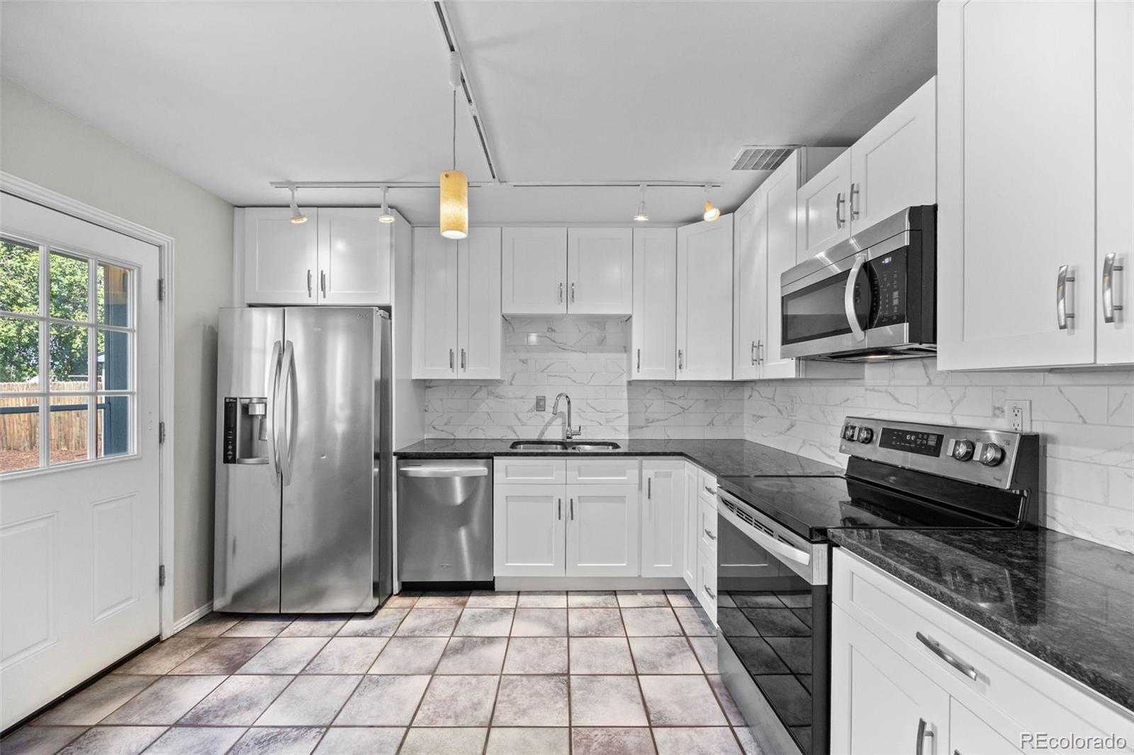 MLS Image #4 for 707  uvalda street,aurora, Colorado