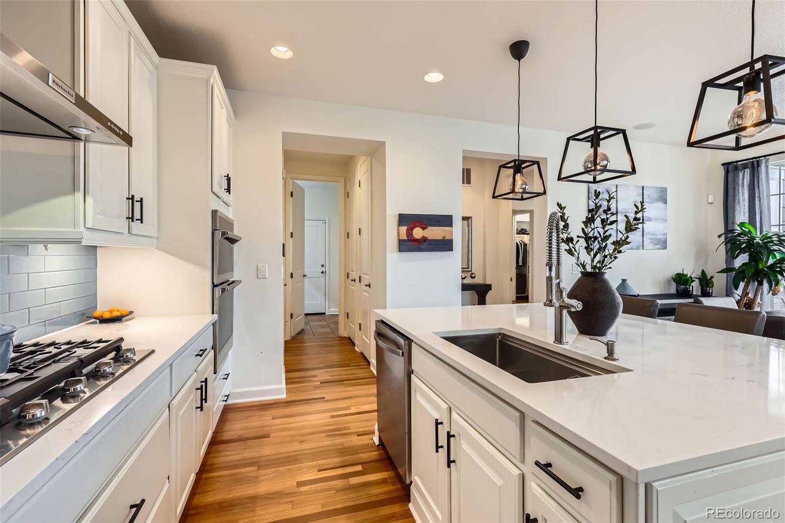 MLS Image #10 for 3597  xanthia street,denver, Colorado