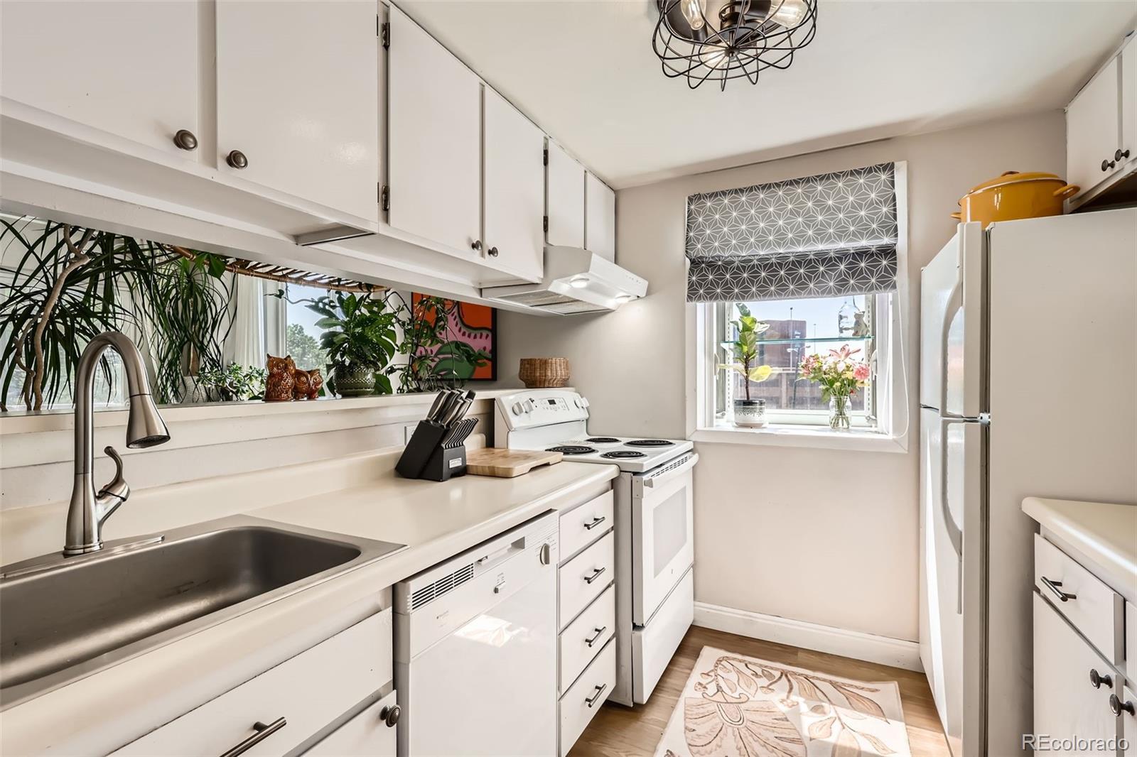 MLS Image #4 for 12512 e cornell avenue,aurora, Colorado