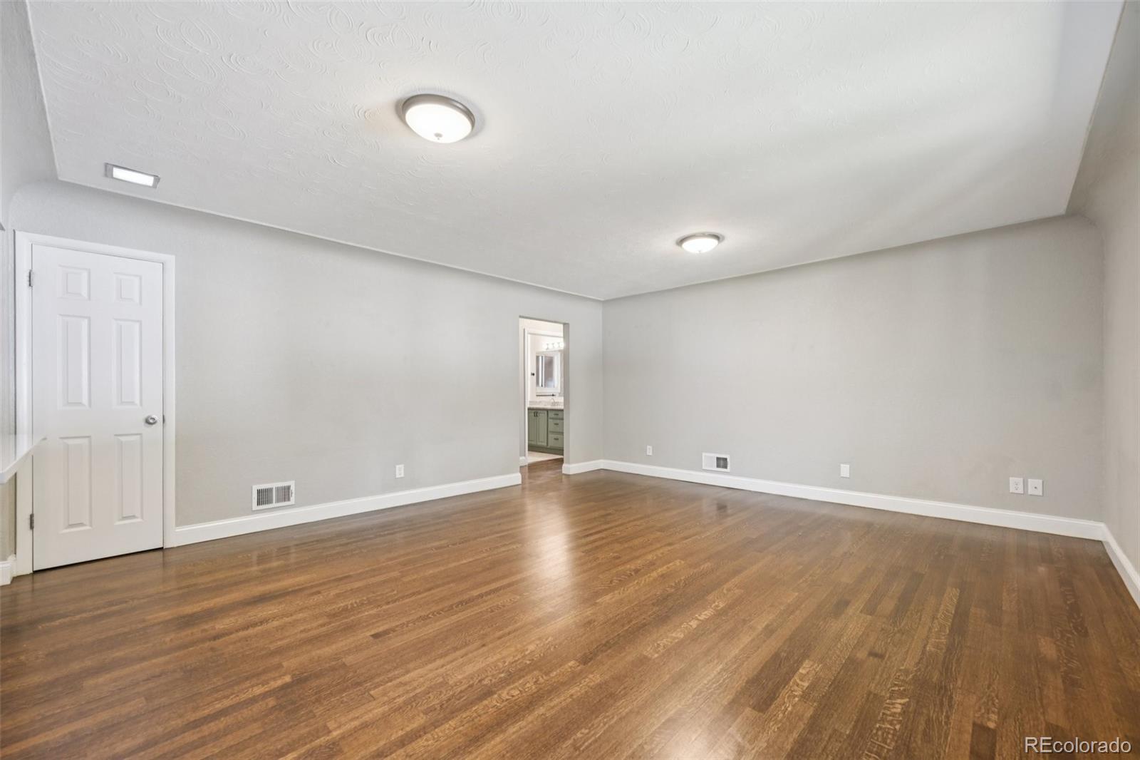 MLS Image #3 for 4560 s fox street,englewood, Colorado