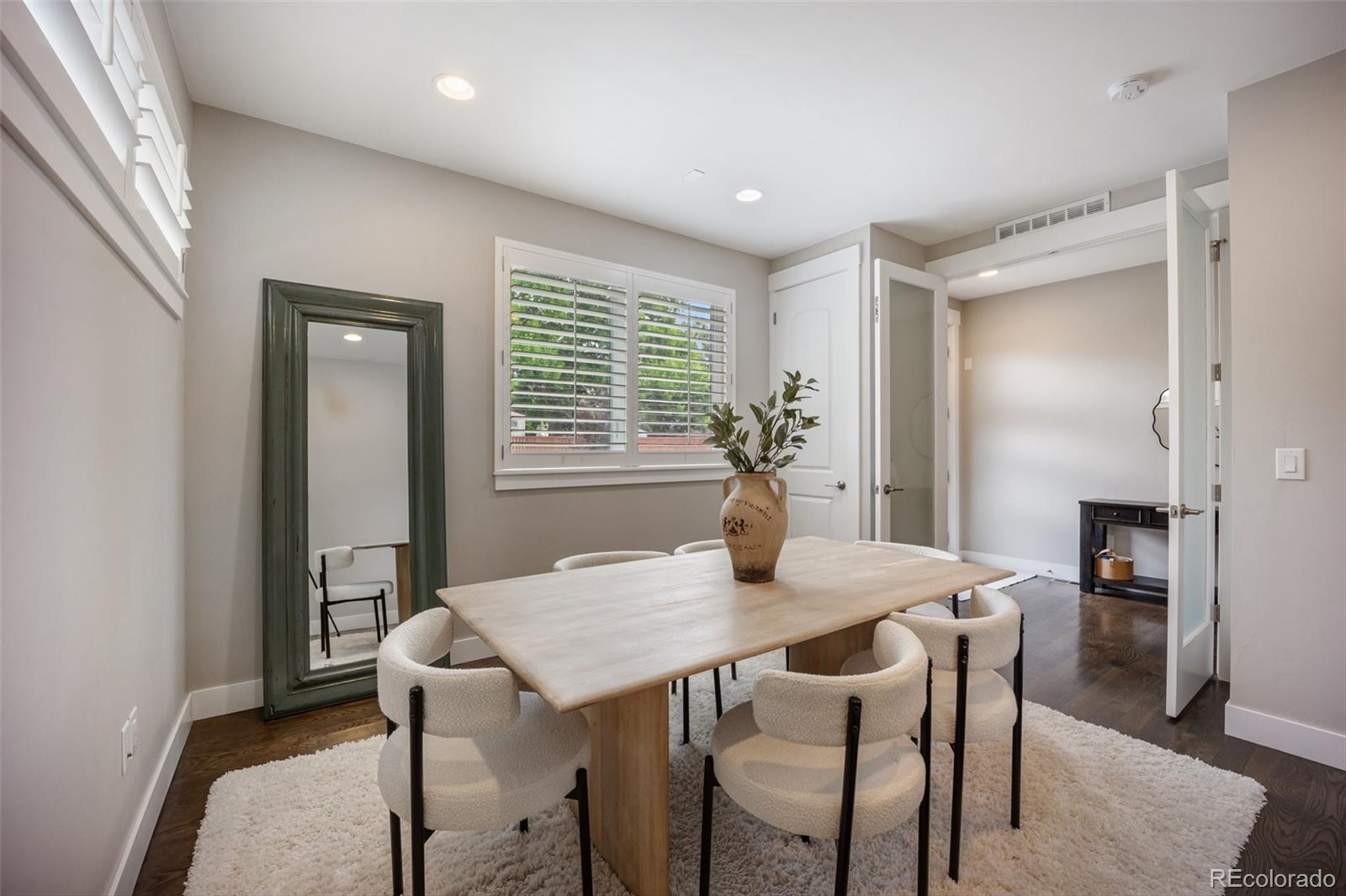 MLS Image #10 for 3690 w byron place,denver, Colorado