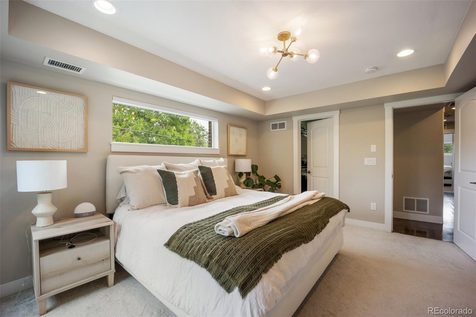 MLS Image #14 for 3690 w byron place,denver, Colorado