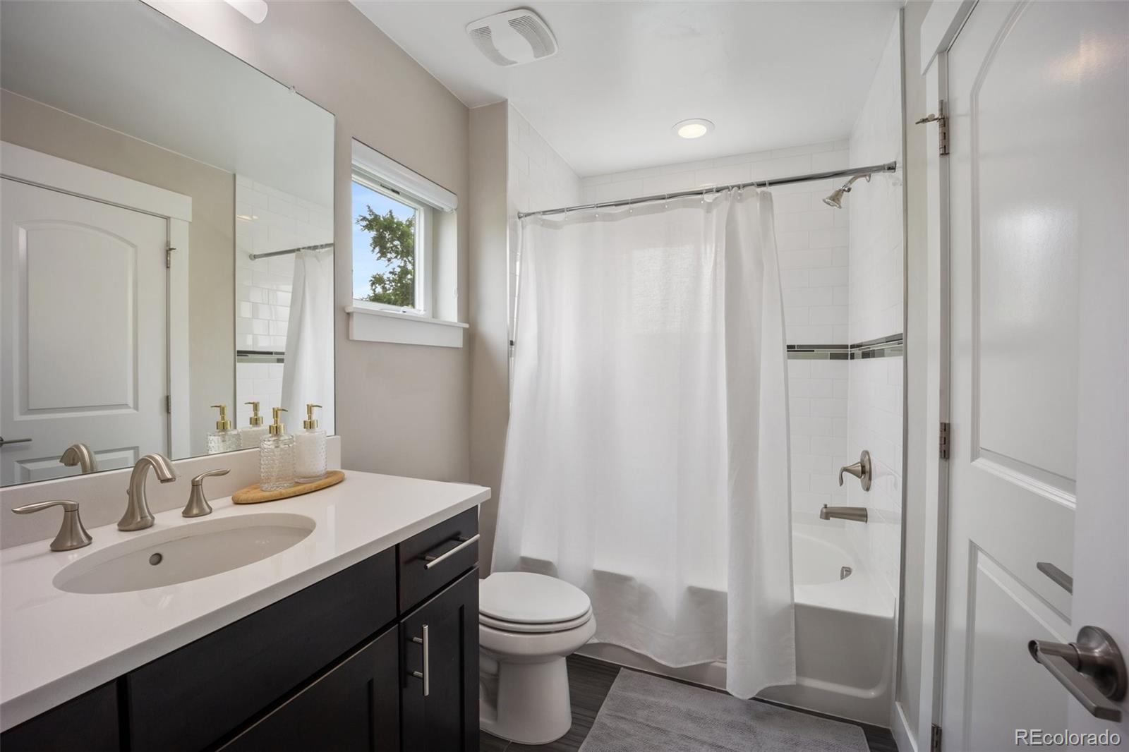 MLS Image #21 for 3690 w byron place,denver, Colorado