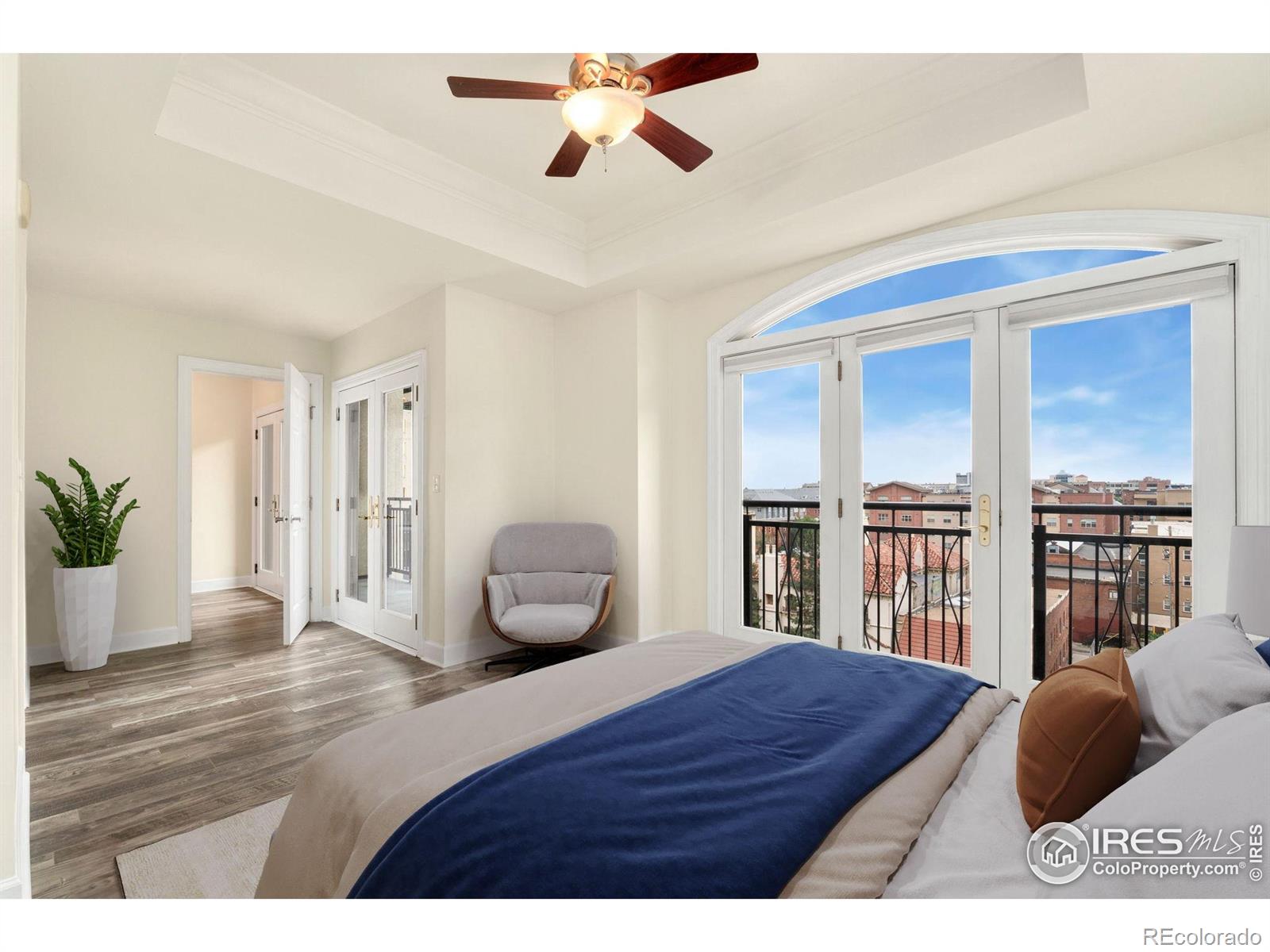 MLS Image #11 for 1827 n grant street,denver, Colorado